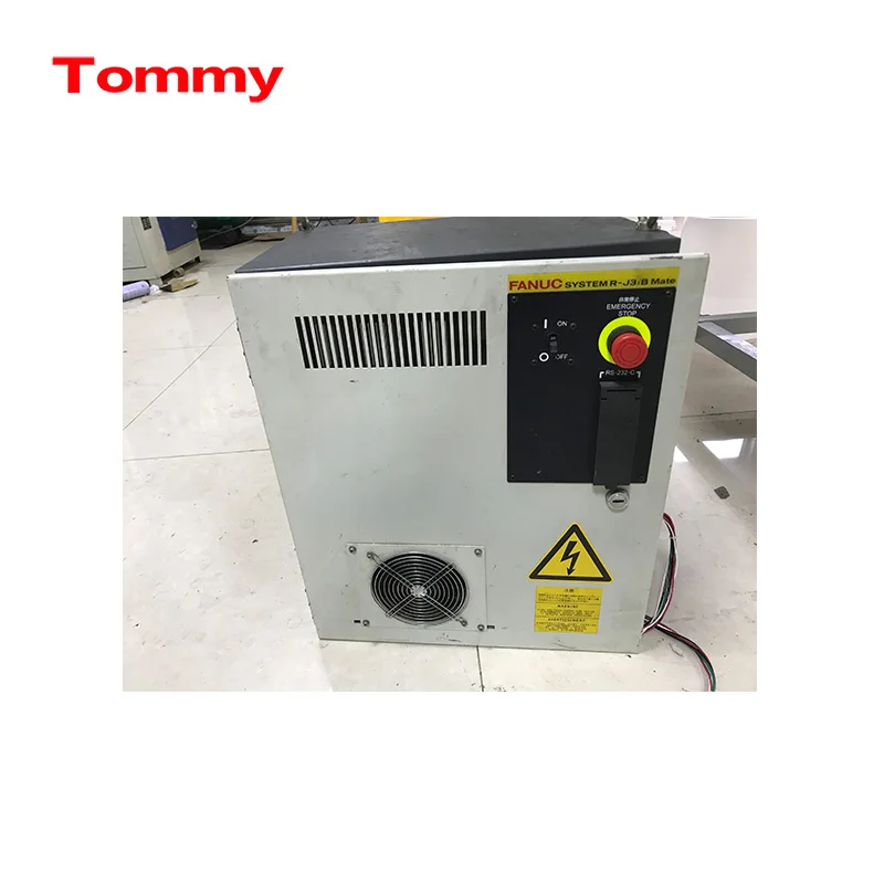 FANUCロボットシステム电気制御キャビネットR-J3iB Mate A05B-2442