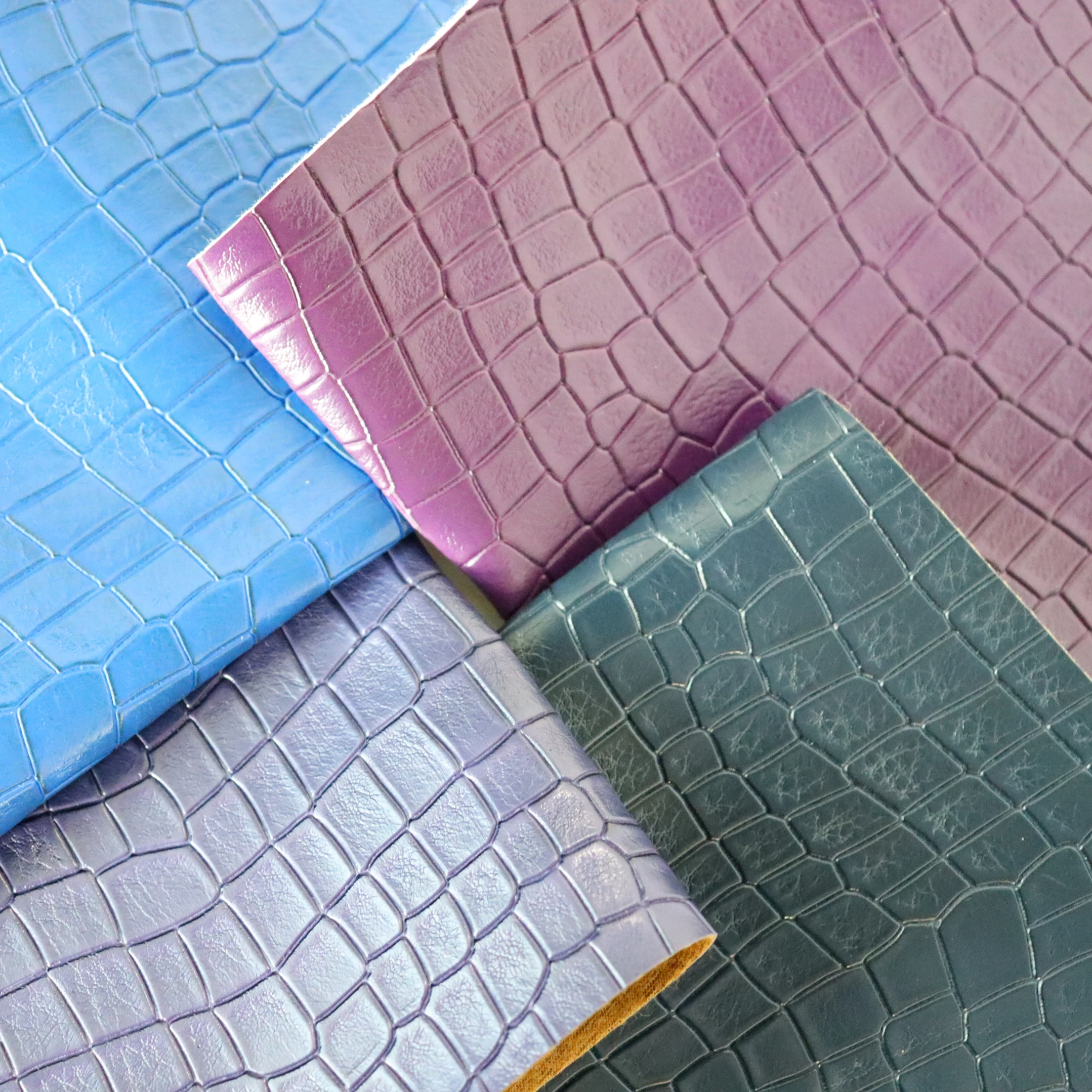 Innovative Crocodile-Inspired Microfiber Artificial Leather - PVC Synthetic Leather Roll with New Design