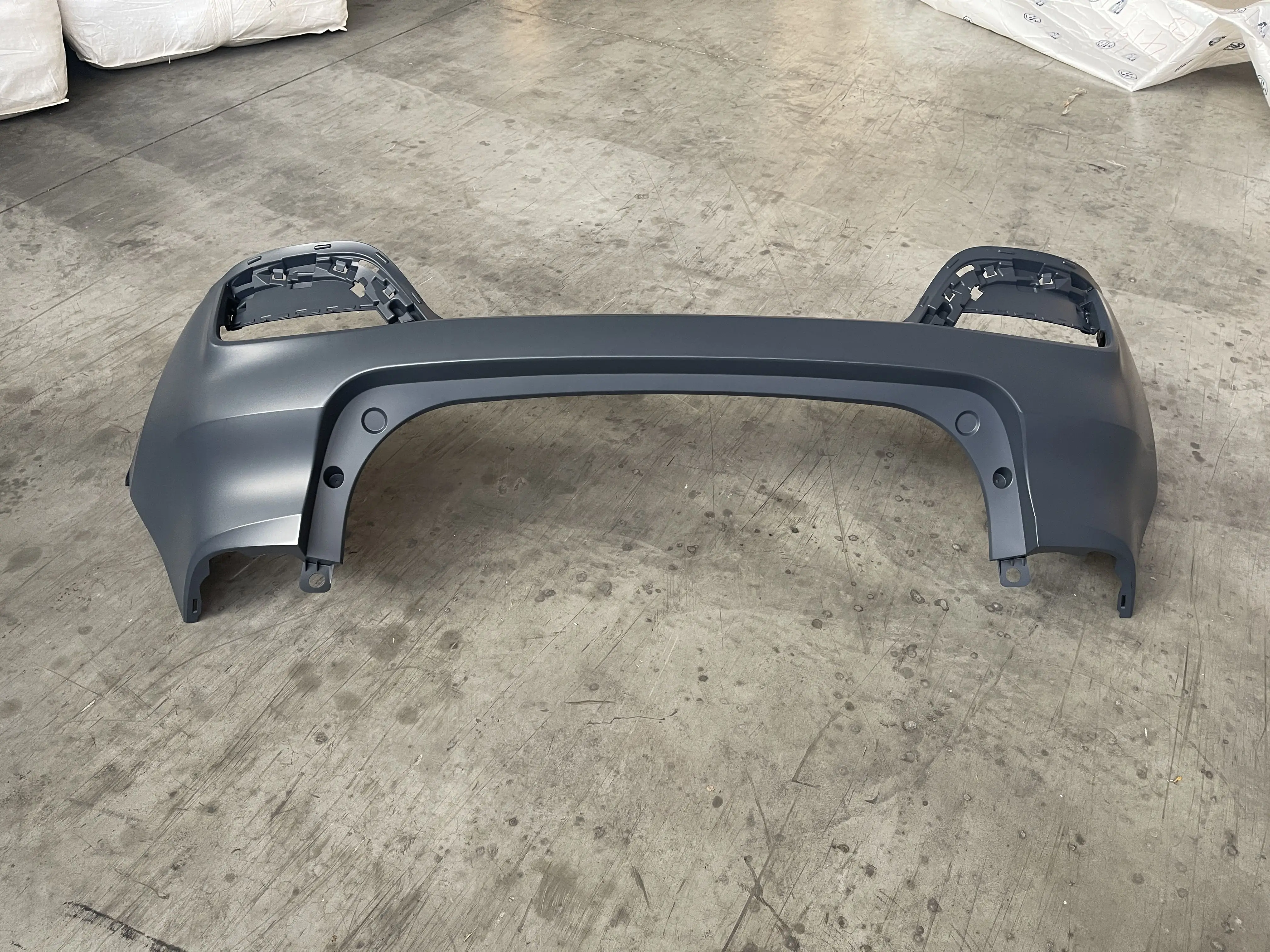 #10344162SPRP MG Auto Parts Bar Cover with Genuine Quality Rear Bumper Upper Skin supplier