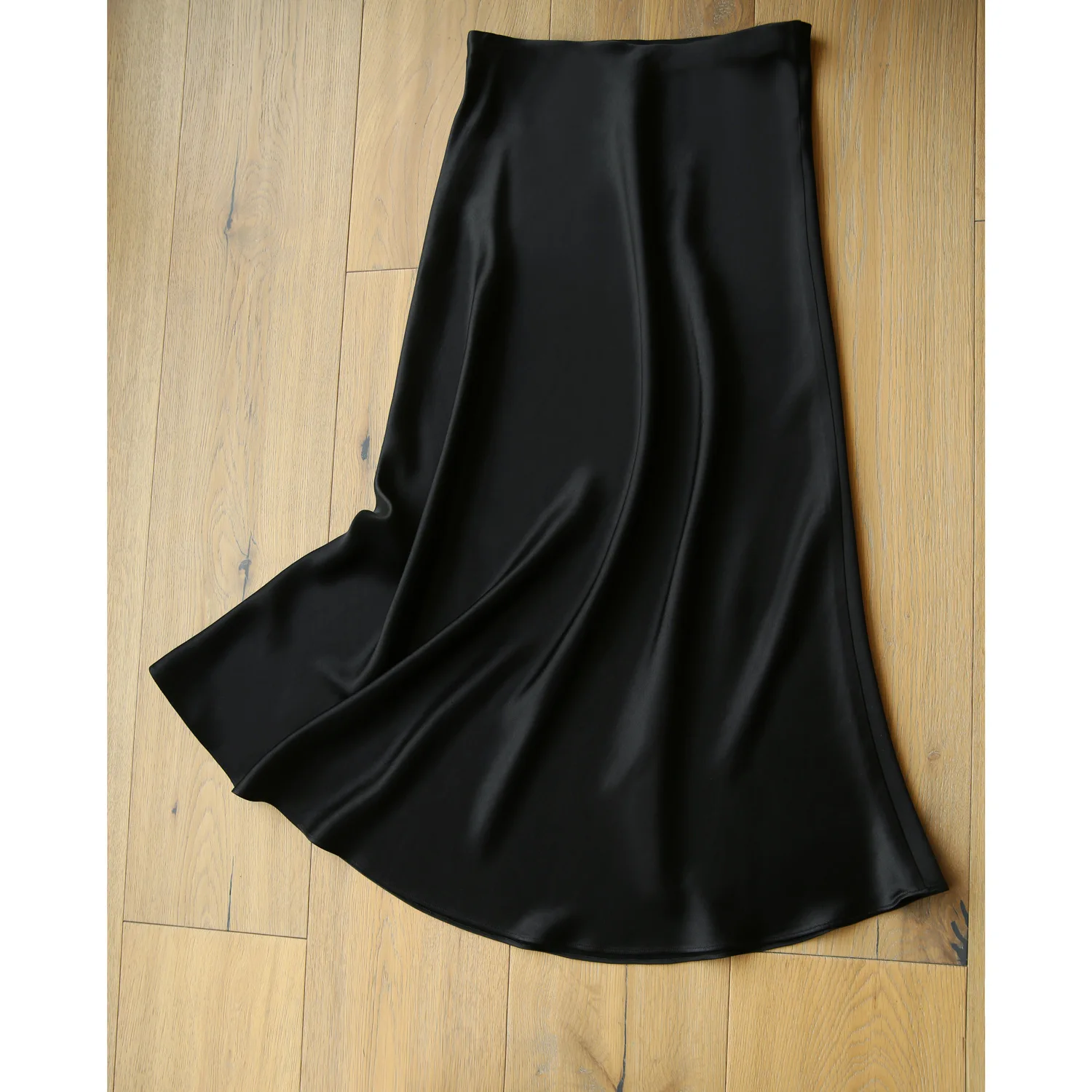 skirt kain satin