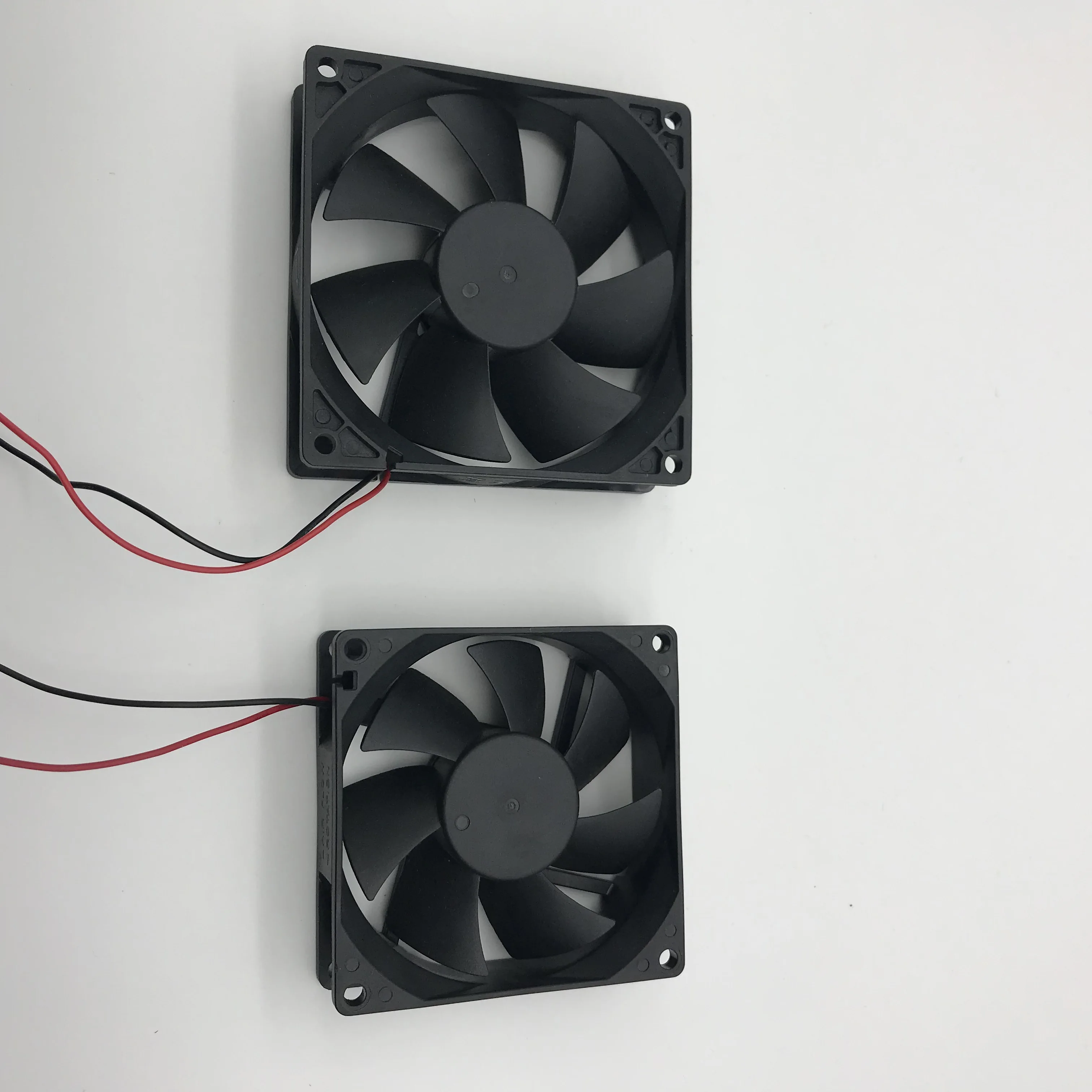 8025 DC 18V 24V アキシャルファンモーター PC冷却ファン 80x80x25mm