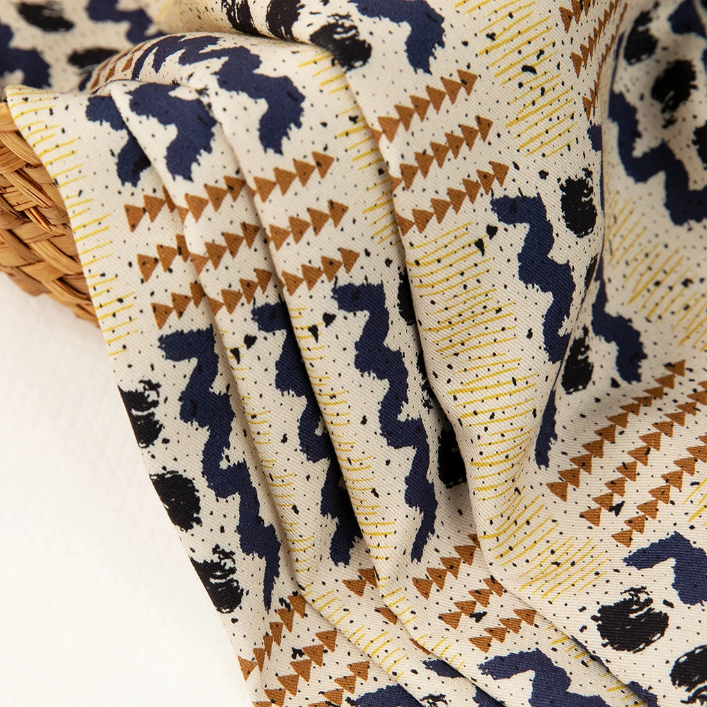 Пользовательские геометрические узоры цифровая печать 100% вискоза Вискоза Модальная ткань для платья