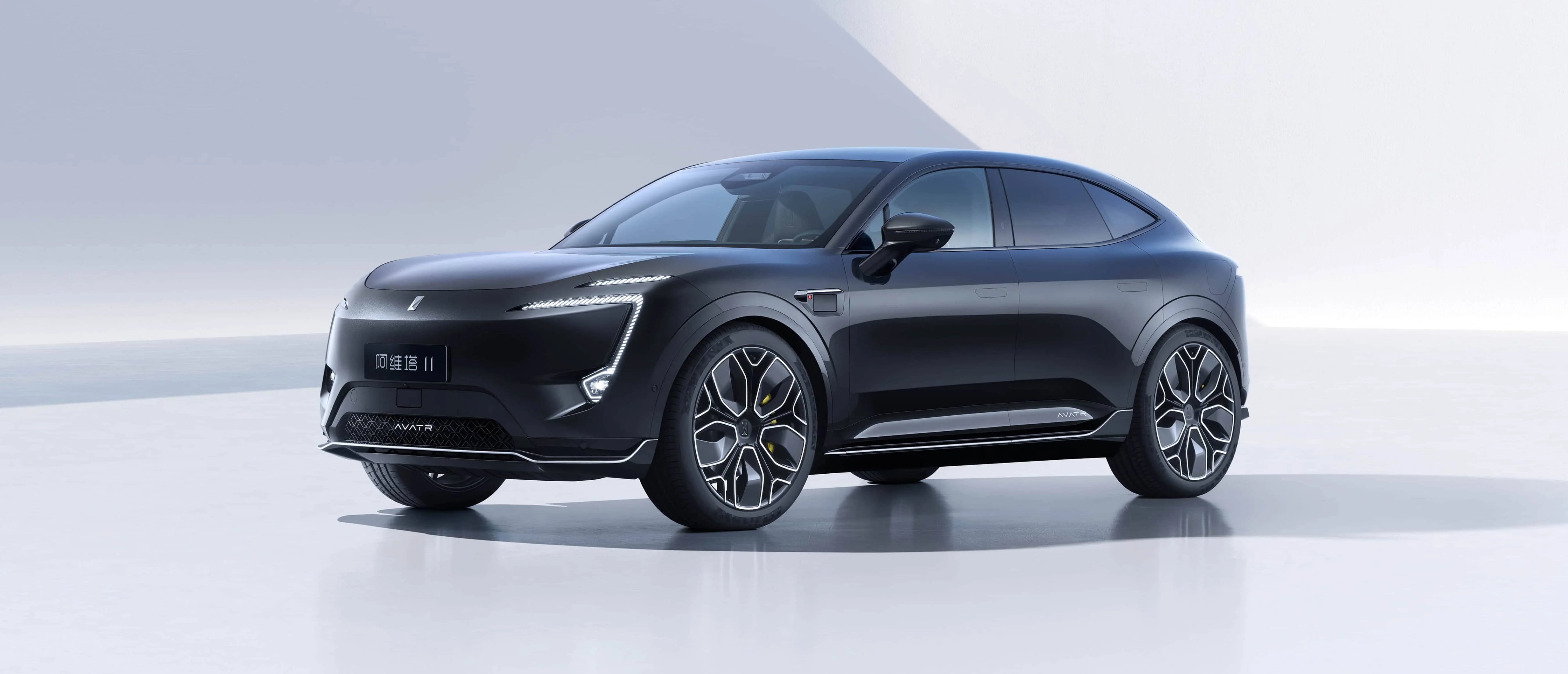 Changan Huawei Avatr 11 Electric AWD Car 2023 New Energy Vehicles EV 134kW 150kW