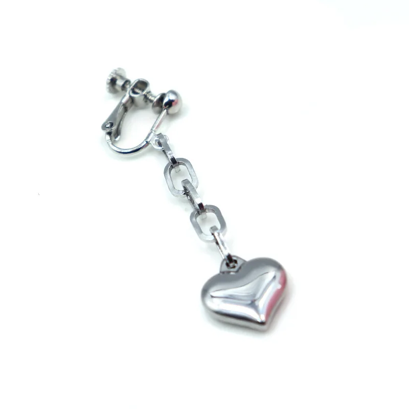 2 Designs Death Note Stainless Steel Heart Earring Ryuk Same Style Anime Stainless Steel Jewelry Earrings for Men Women
