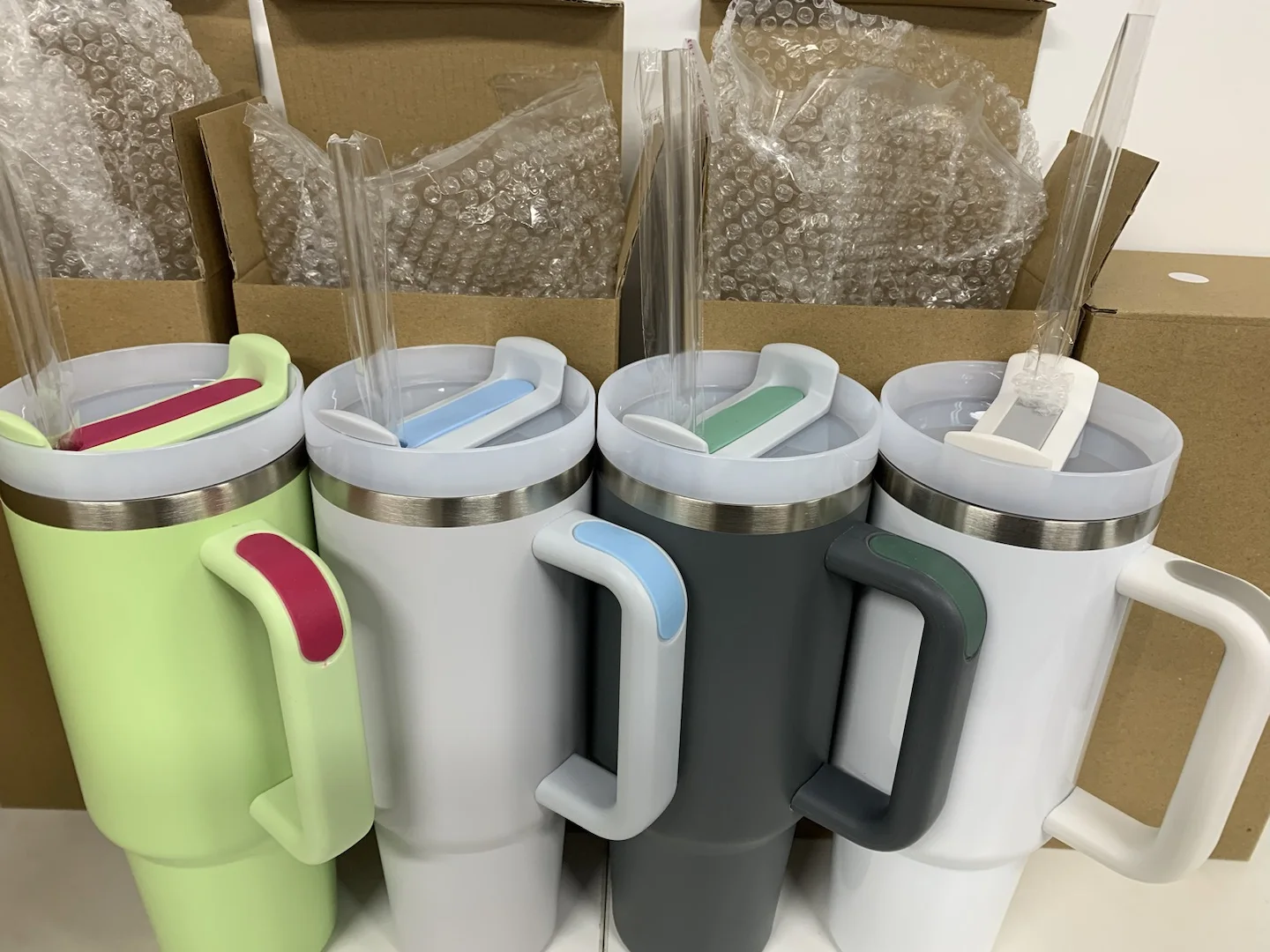 2024 New Product 100 Leak Proof Hydrojug Traveler Tumbler With Leak