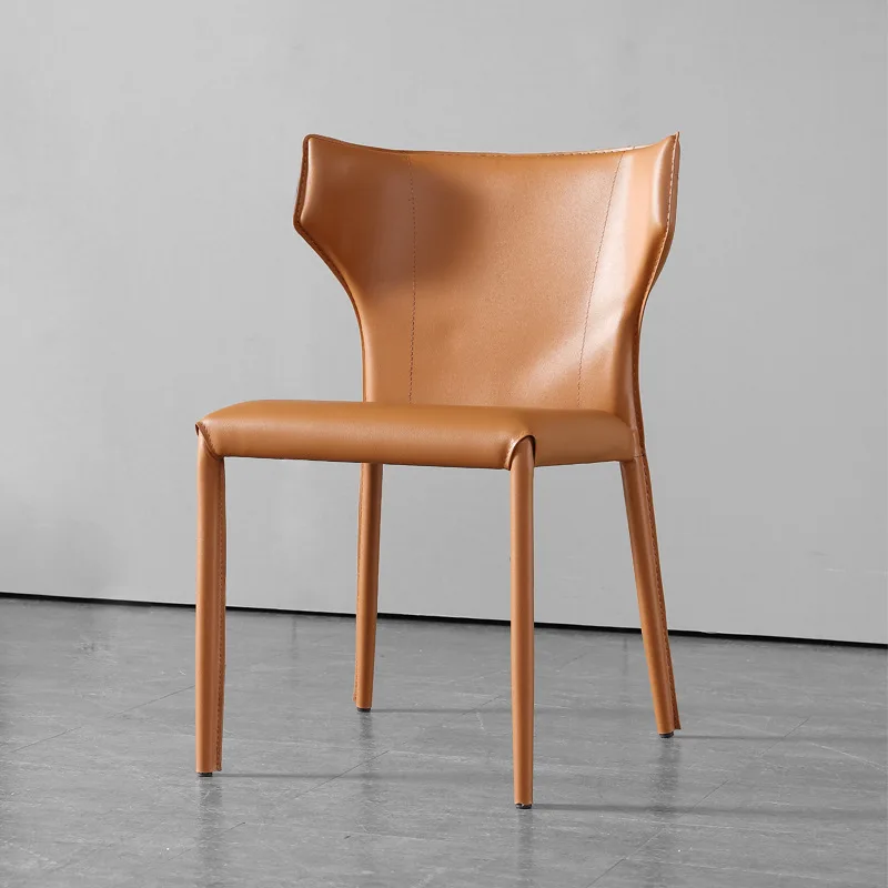 Кожаное седло для дома