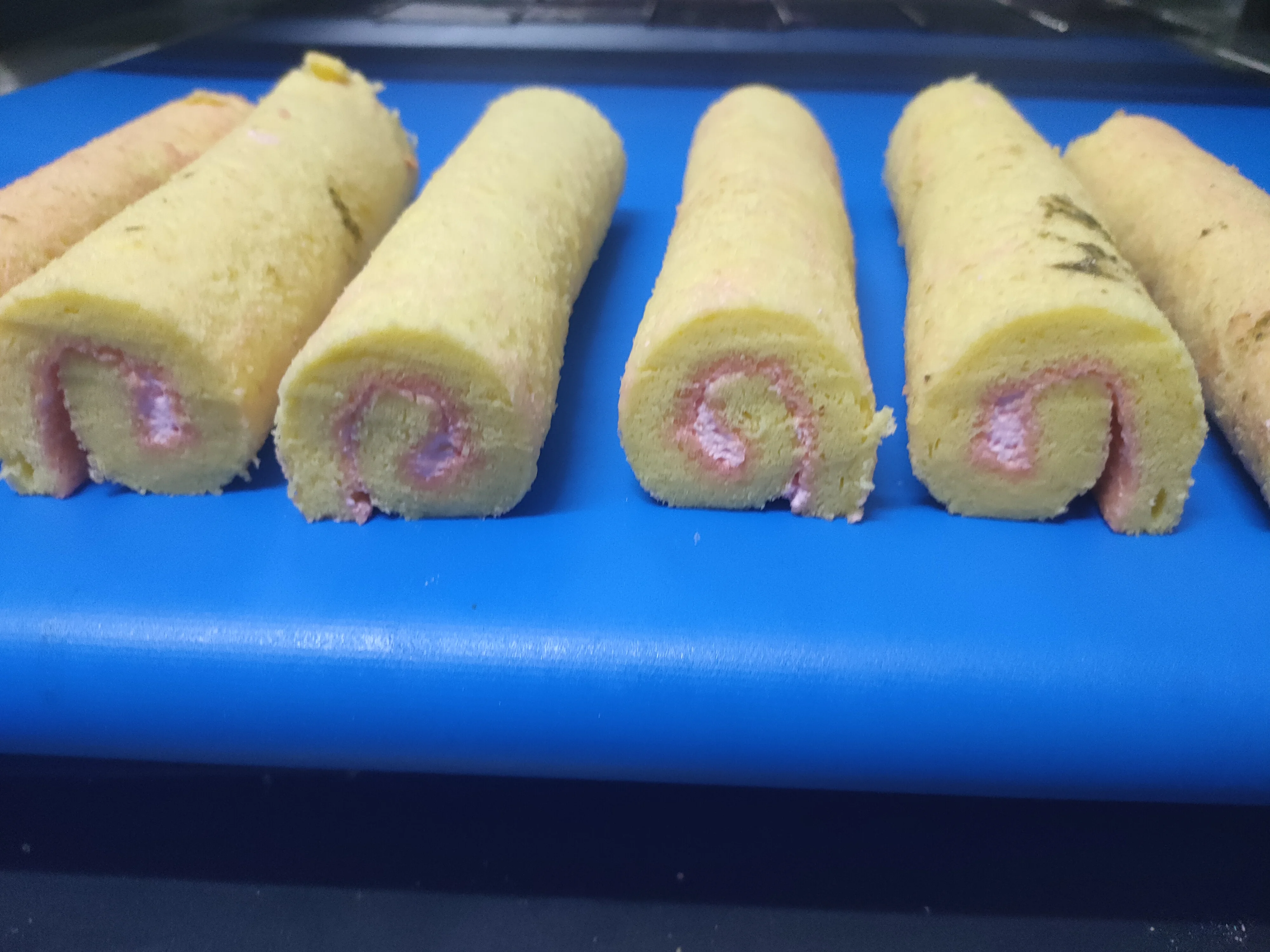 Elegant Swiss Roll Cake For Swiss Roll Cake Sponge Cake Rolling Machine ...