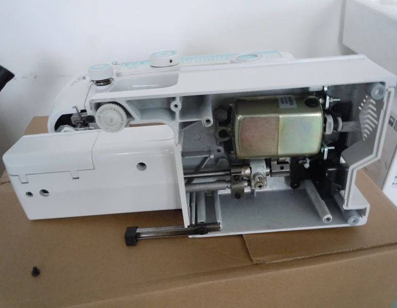 Multi-function Sewing Machine 653  Hot Sale in the Market