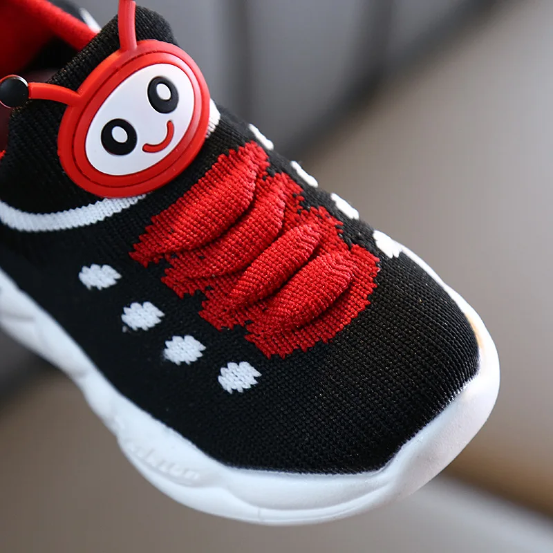 Оптовая продажа, детское цвета кроссовки сетчатые платья для девочек с персонажем мультфильмов обуви