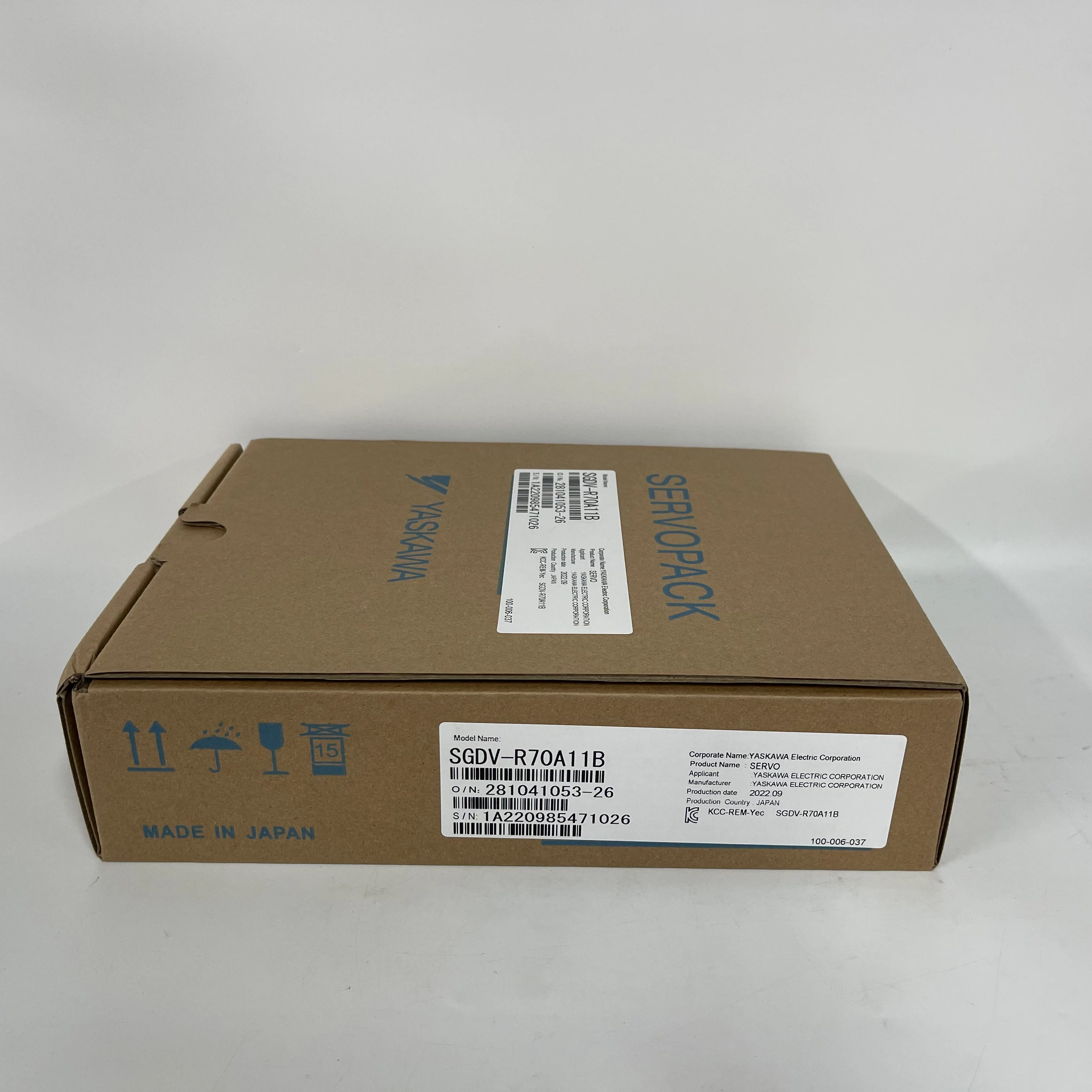 YASKAWA Servopack (Servo Drive) SGDV-R70A11B YASKAWA Servopack (Servo Drive) SGDV-R70A11B