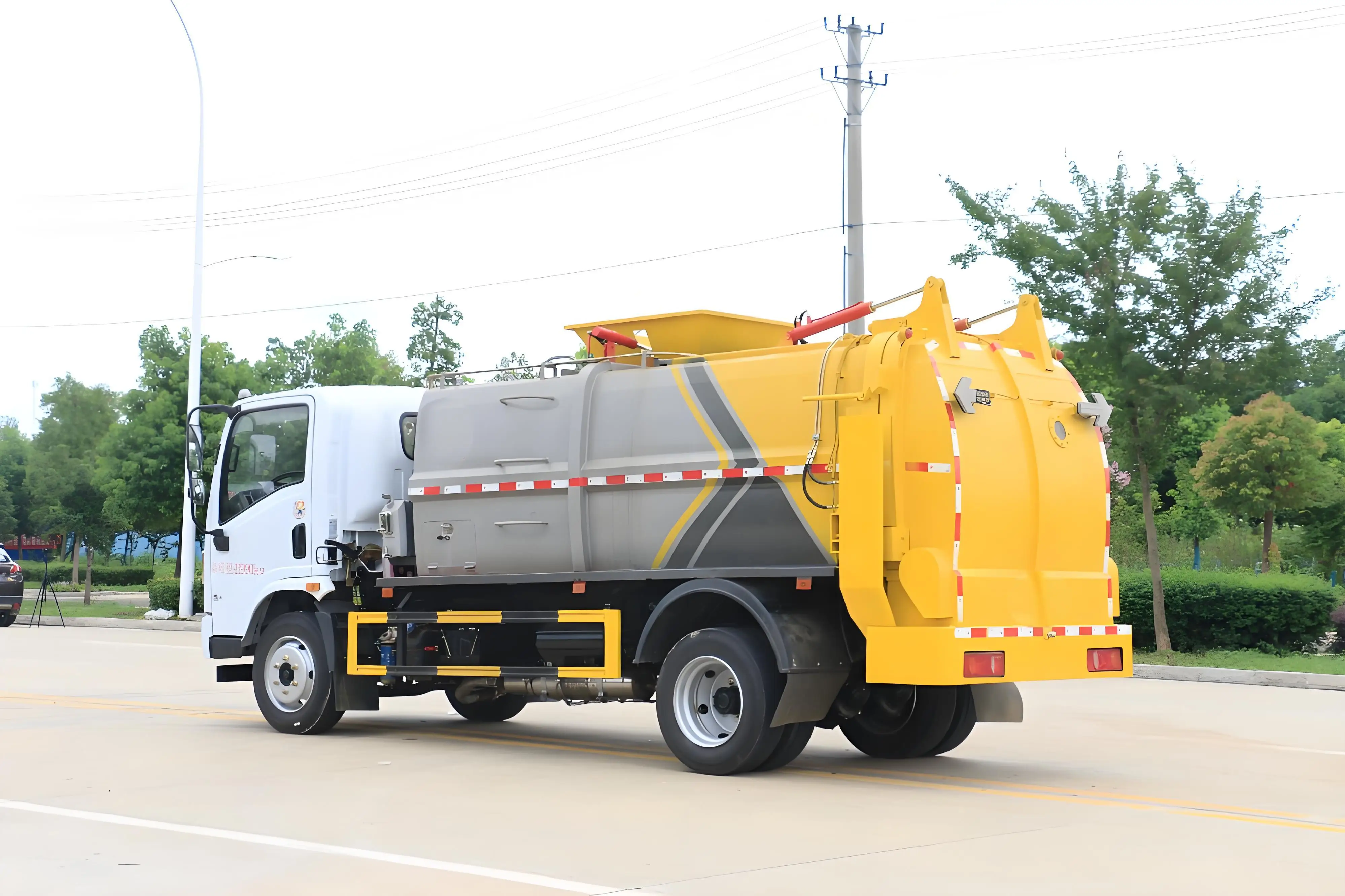 Factory Price 8 Cubic Meter Transporting Kitchen Food Waste Kitchen Waste Truck Garbage Truck