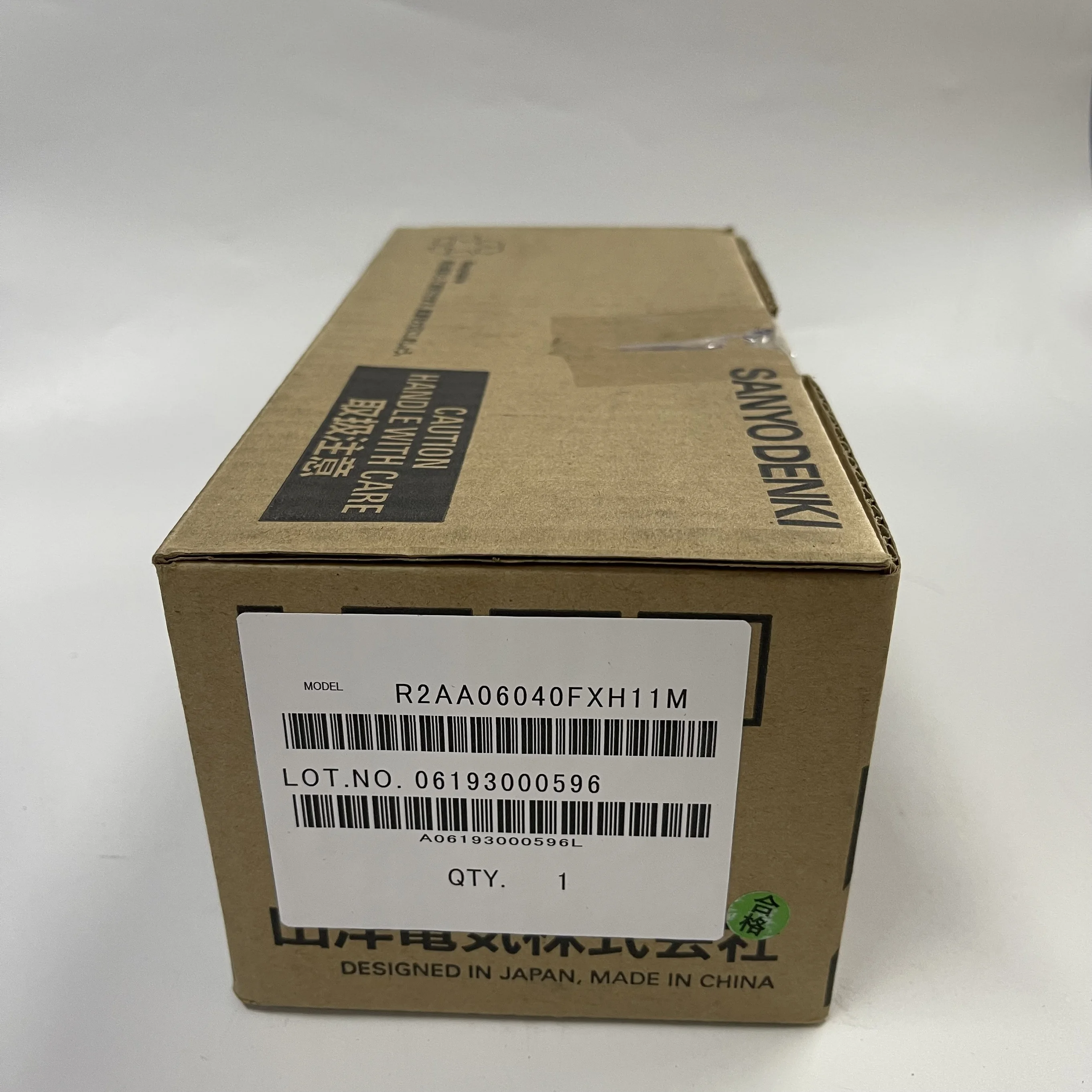 Sanyo Denki AC Servo Motor R2AA06040FXH11M