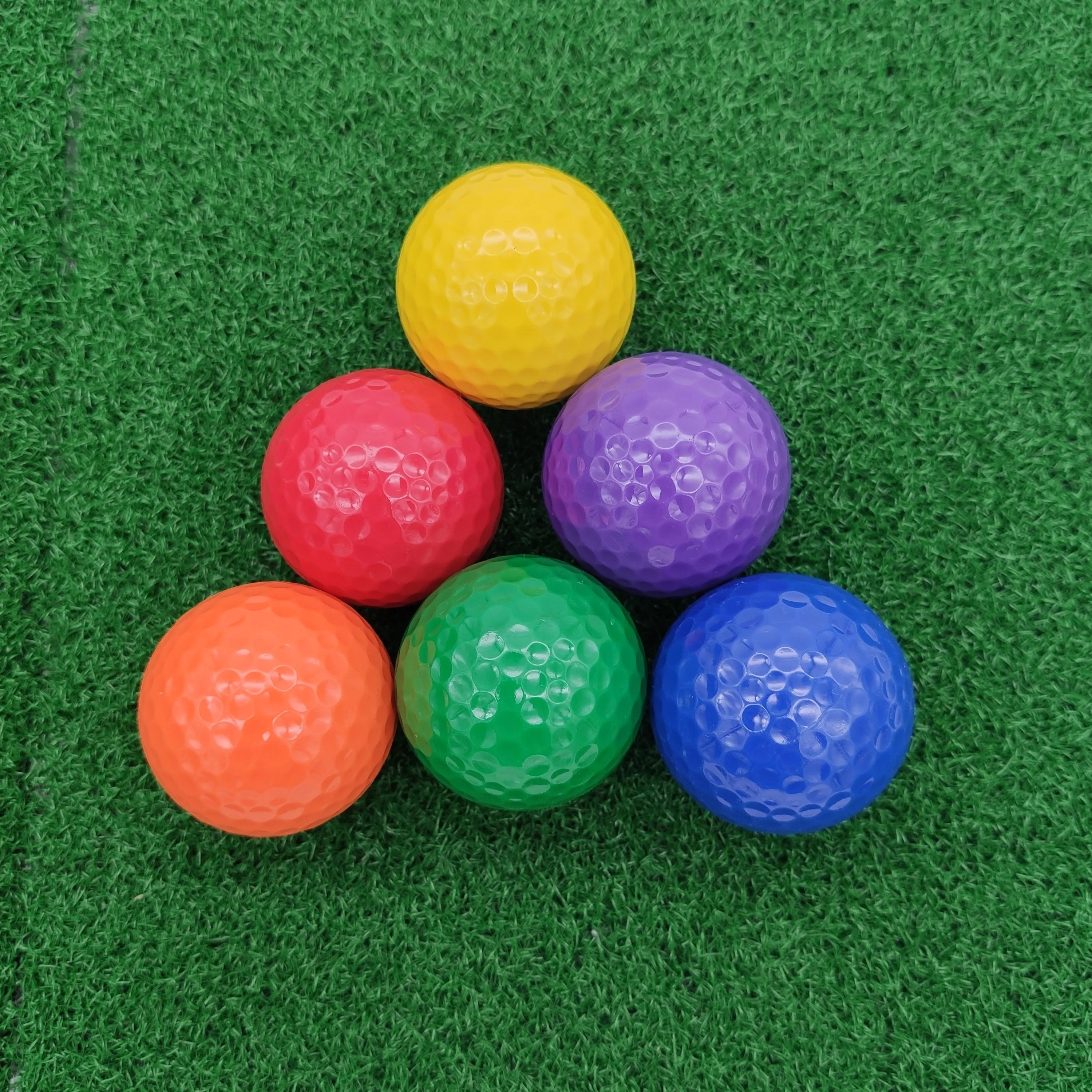 Wholesale Solid beautiful colored golf Ball for golf chipping