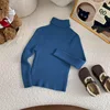 Blu 100 delicato sulla pelle e morbido