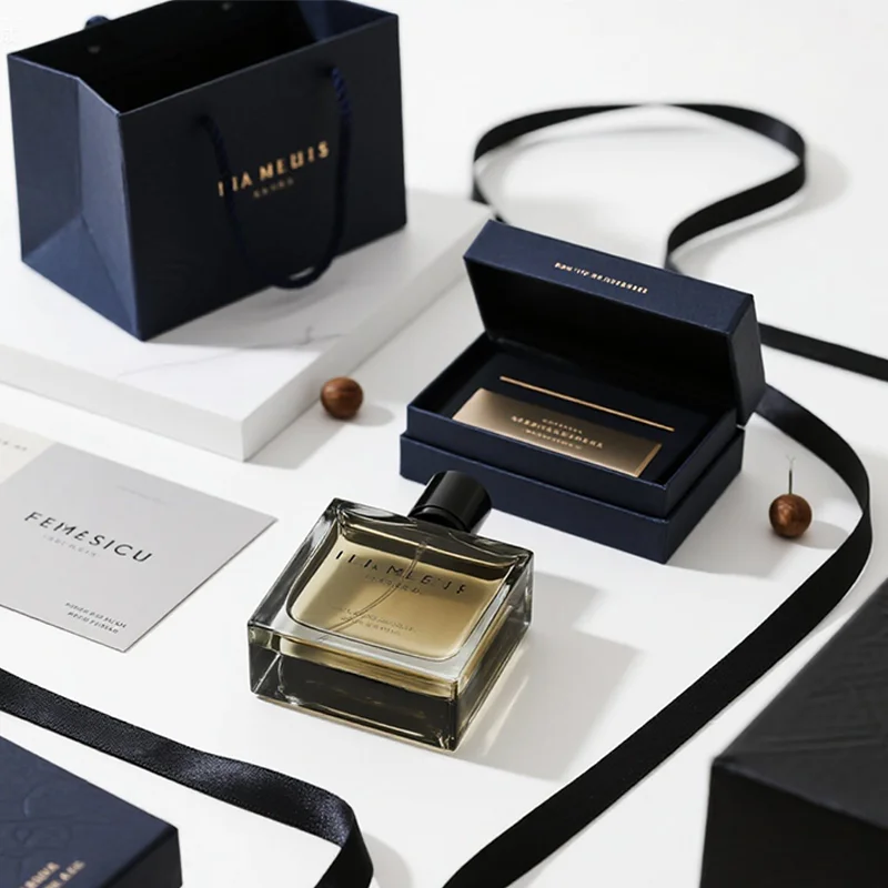Op maat gemaakte luxe parfumverpakkingdoos met sponsinzet