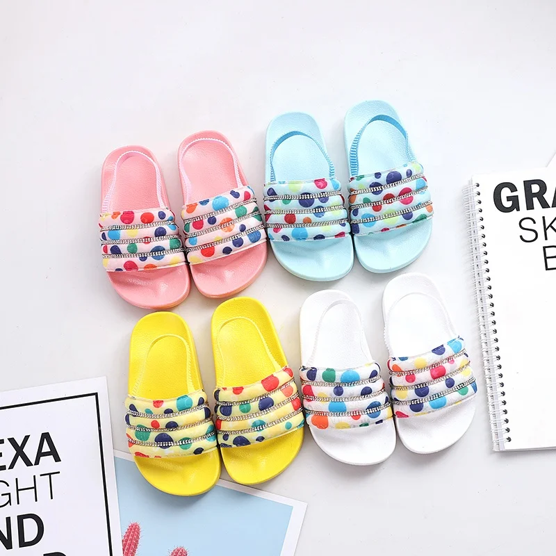 Обувь оптовая продажа детские сандалии из ПВХ тапочки летние для девочек с кристаллами алмазами блестящими радужными шлепанцами пляжные детская