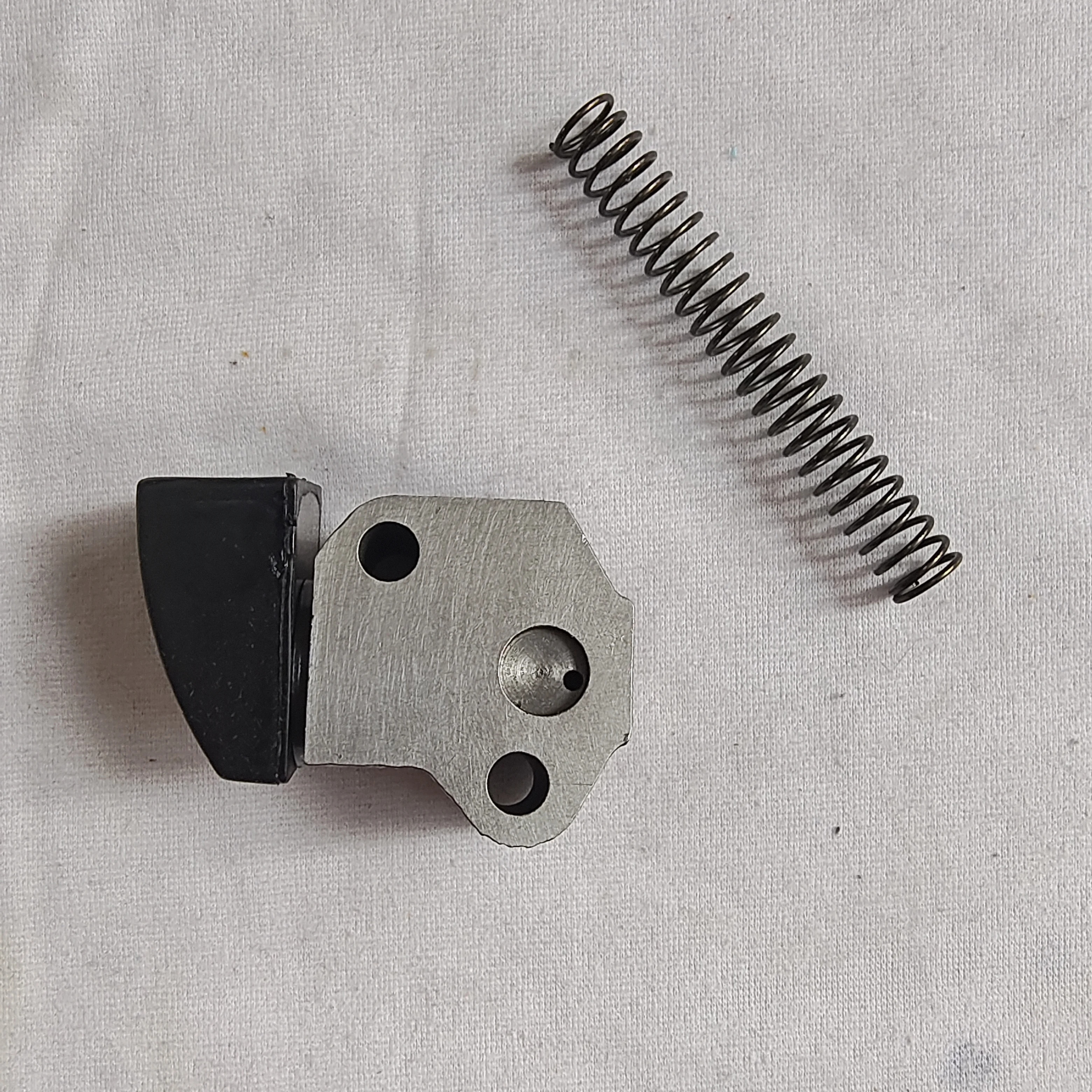 ファンチュン 3点セット Timing Chain Tensioner for Nissan Z20 Engine - 13070-21002
