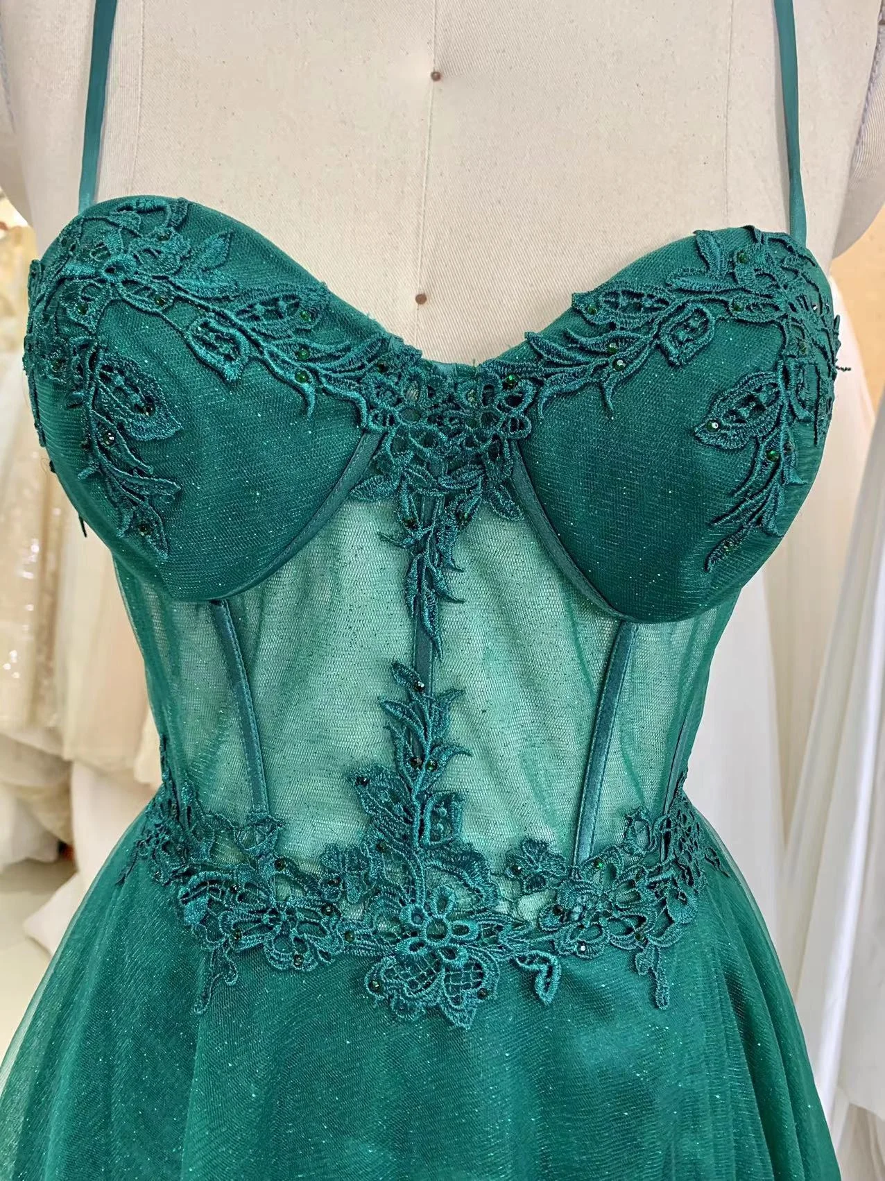 Mangas Simples Brilho Tulle Sexy Equipado Veja Embora Espartilho