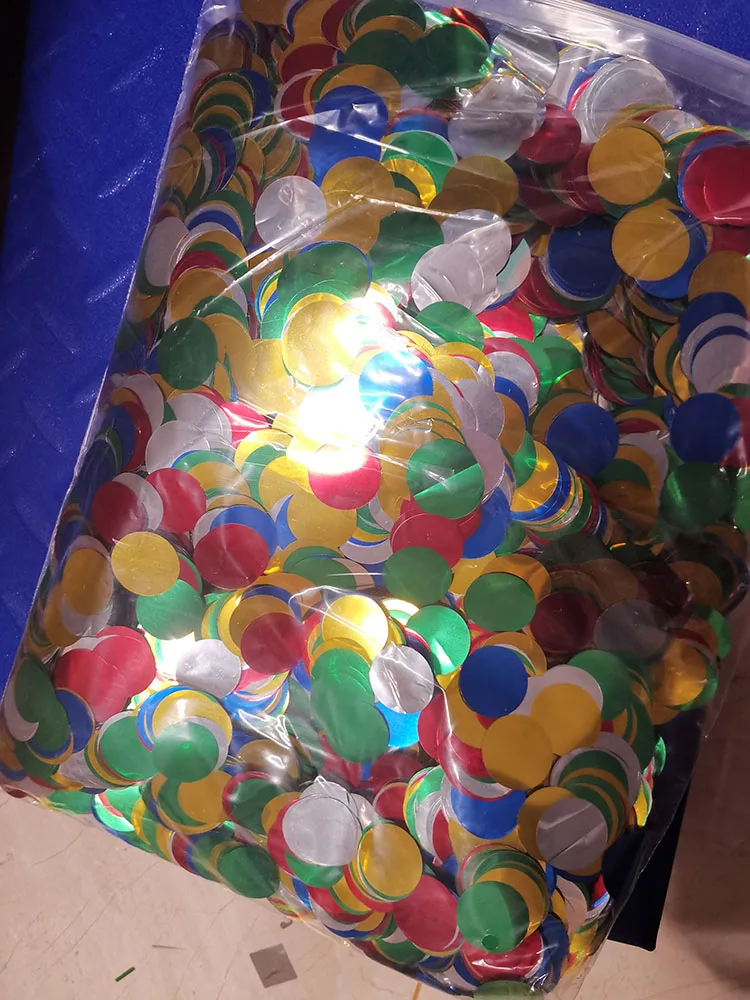 round confetti.jpg