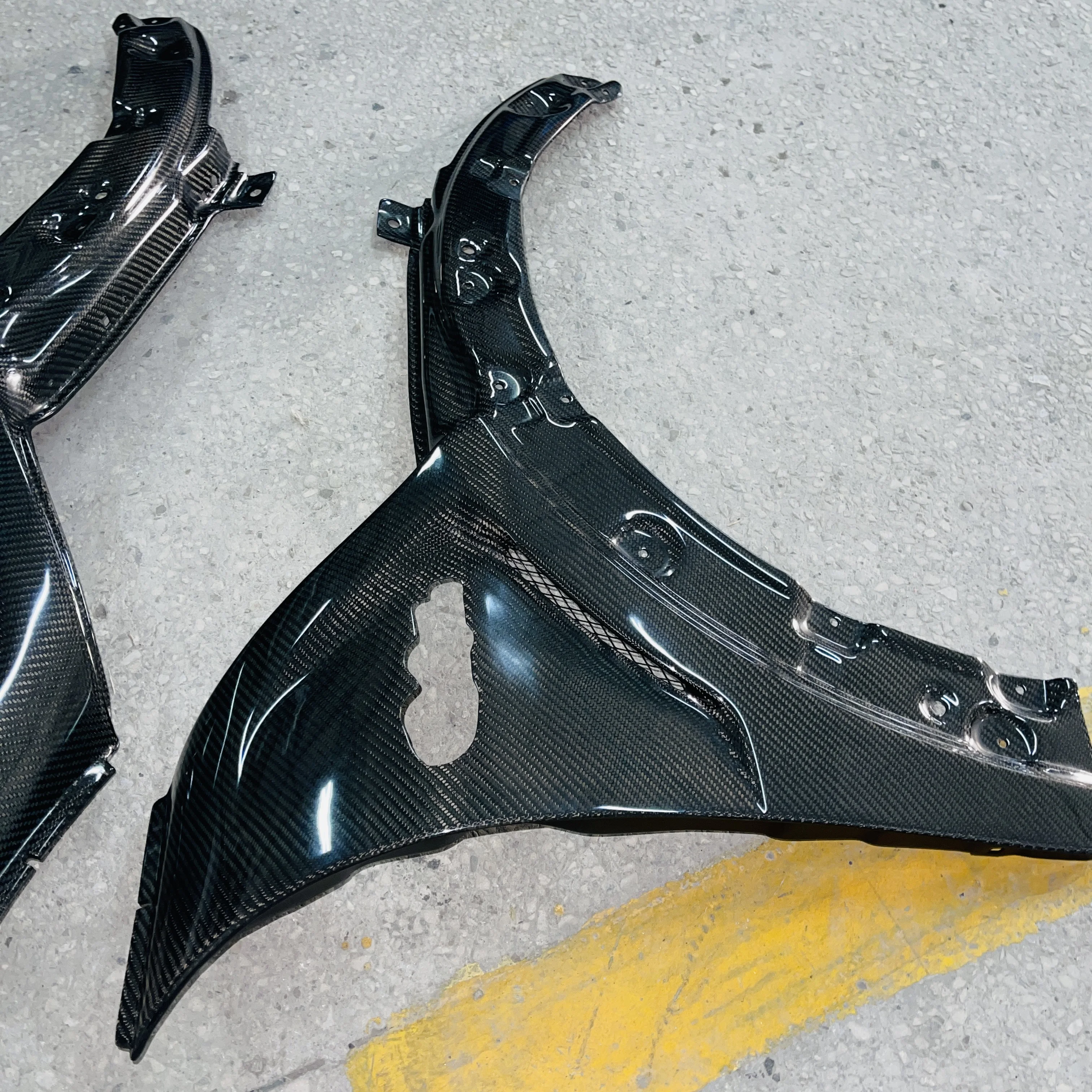 Enhance Your Mini Cooper F56 with Carbon Fiber Fenders