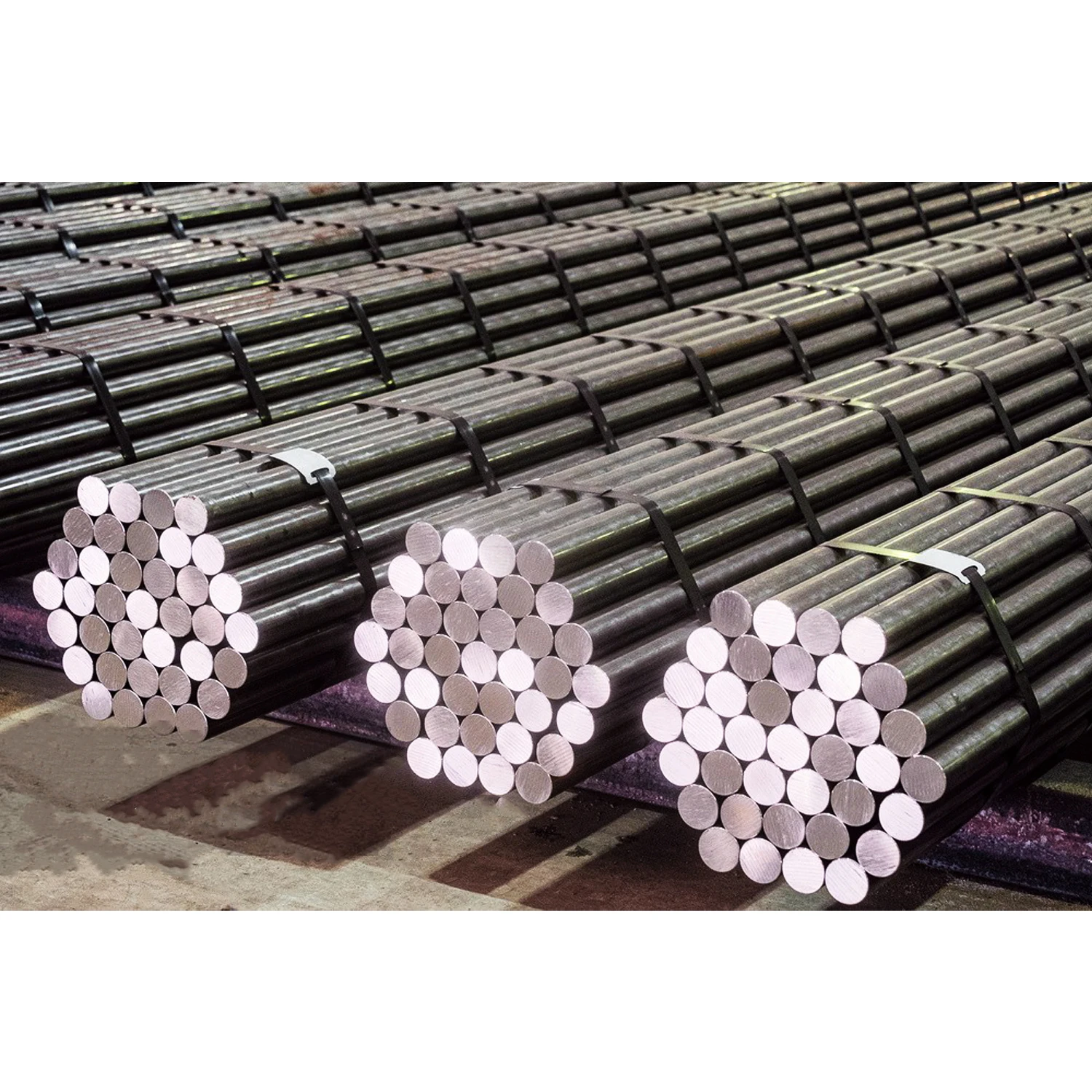 Cold Rolled Alloy Steel Round Bar With Corrosion Resistance And Annealed Quenching Process