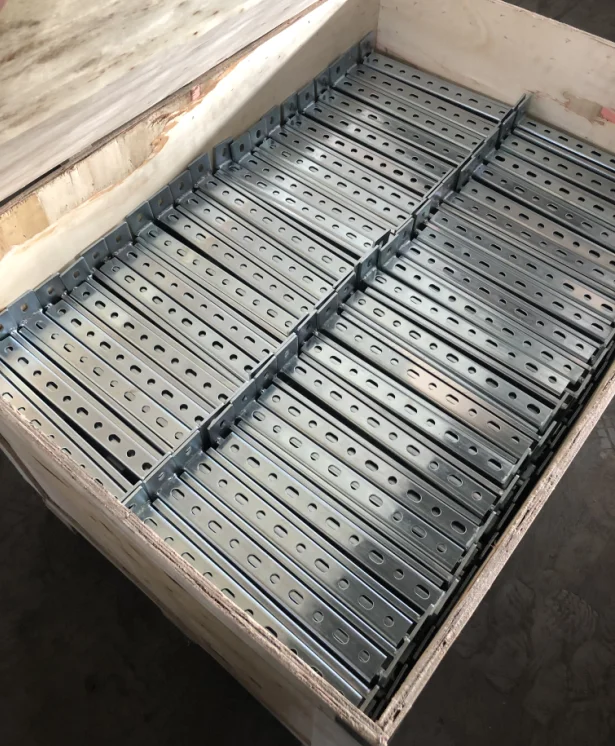 300mm Length Zinc Plated Unbraced Solar Mounting Brackets Wall Plate Welded on 38x40x2.0mm C Shape Profile for Simply Fixing