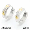 boucle d'oreille C
