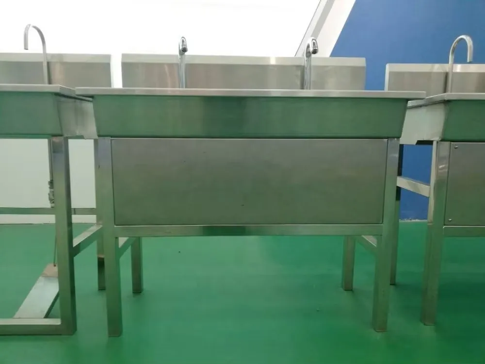 304 stainless steel industrial hand basin with foot or sensor control for food plants and slaughterhouses
