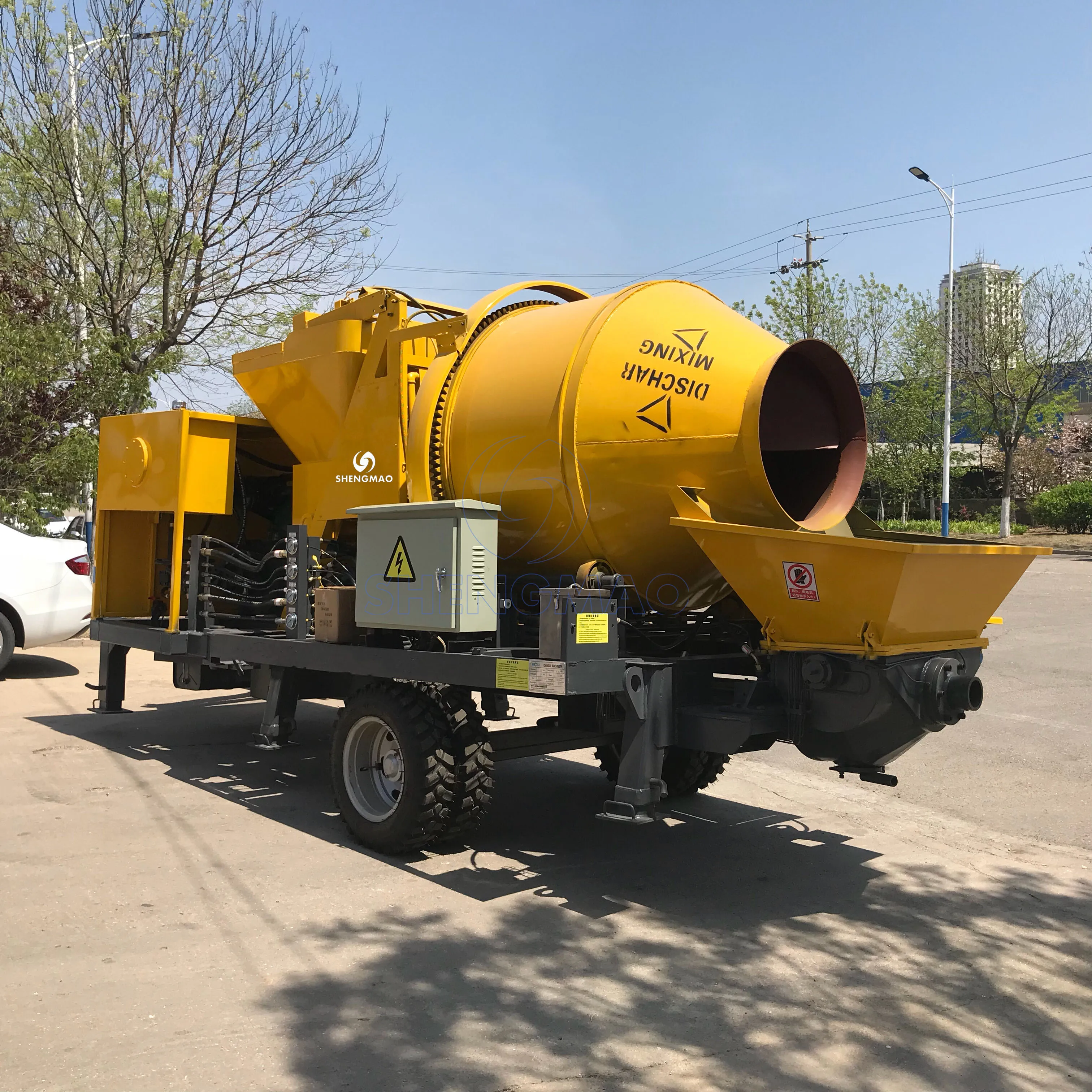 Hydraulic S Valve Concrete Pump with Mixer Drum in Construction Site