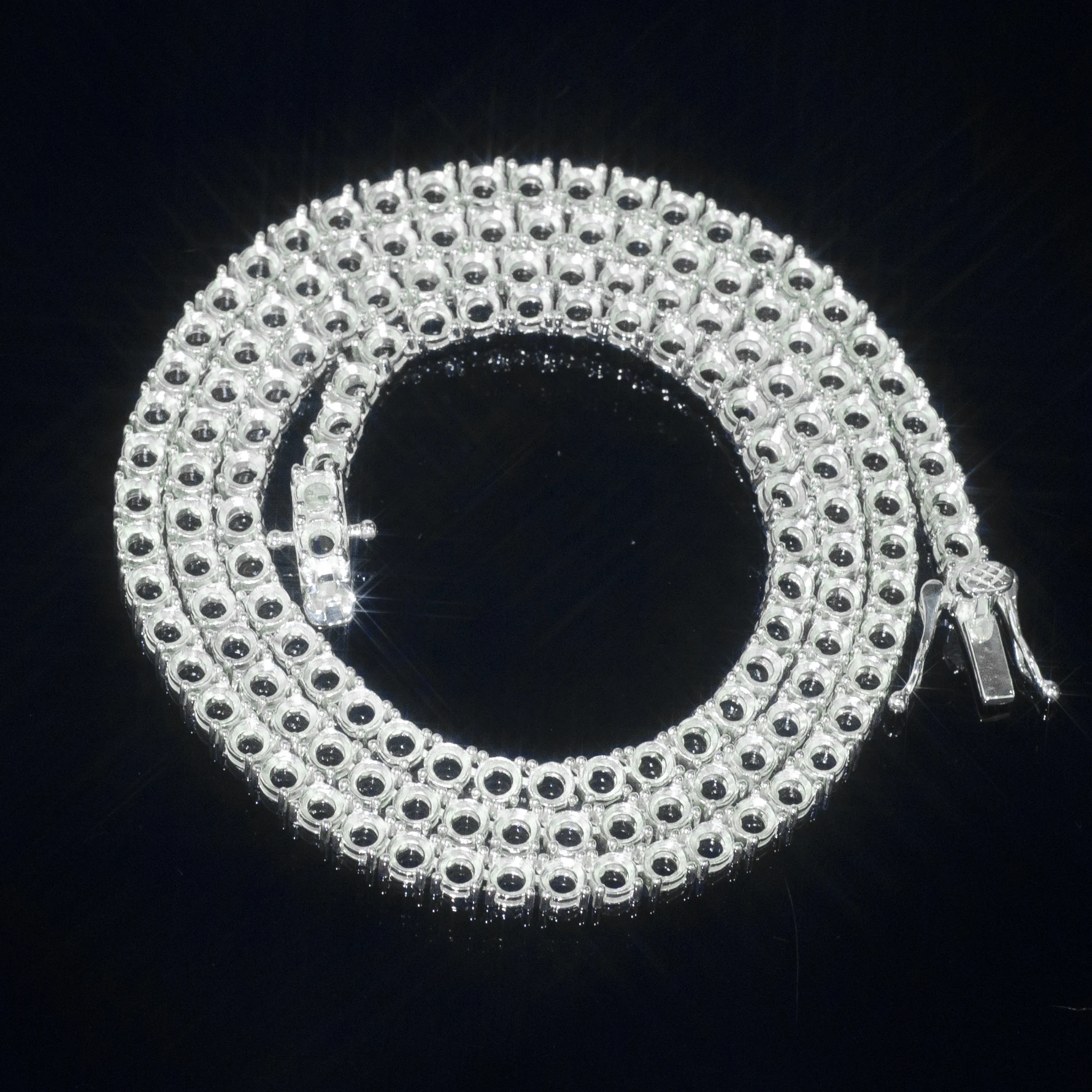 Shop Our 14K and 18K Solid Gold Tennis Chains with Moissanite