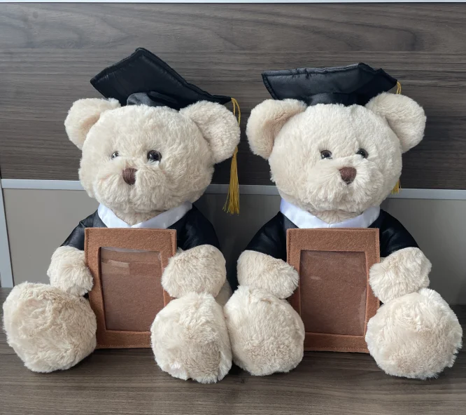 2023 Customized 28CM Stuffed Plush Graduation Doll for Ceremony Gift Toy