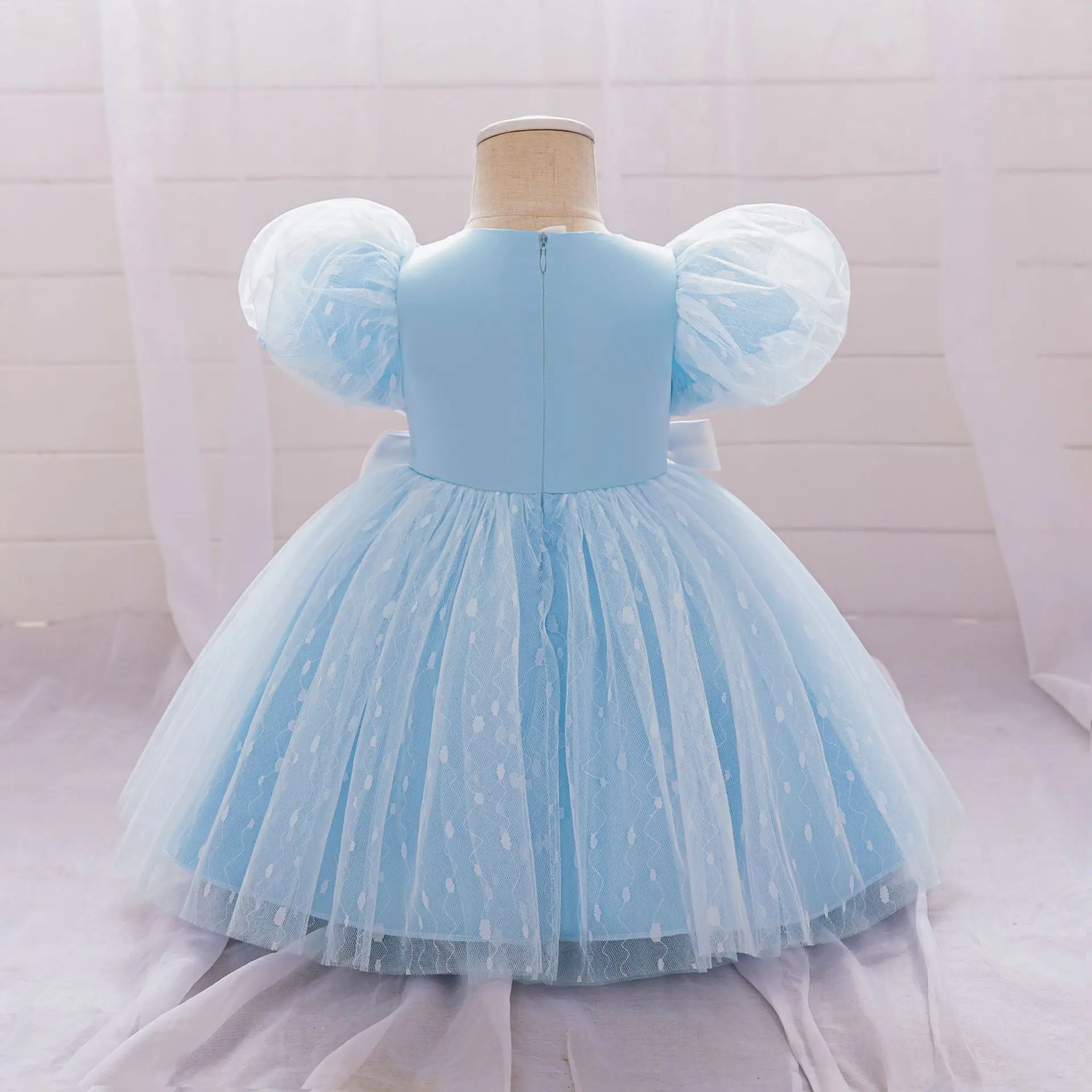 Insスタイル女の子ファッションドレスバブルスリーブメッシュ