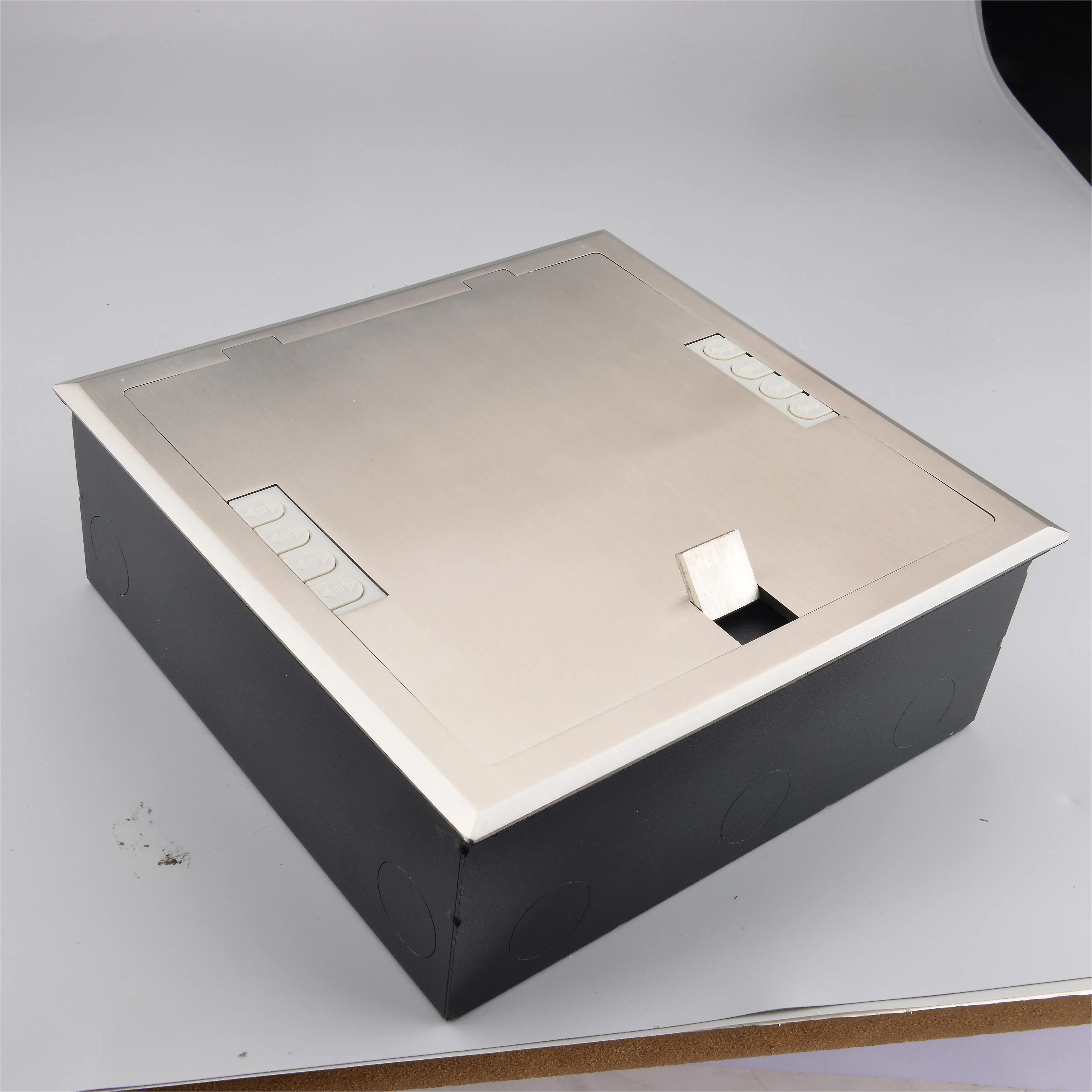 16A Open Type Socket Box Factory Price Wholesale Price With Quality Certification Hidden Floor Socket Floor Outlet