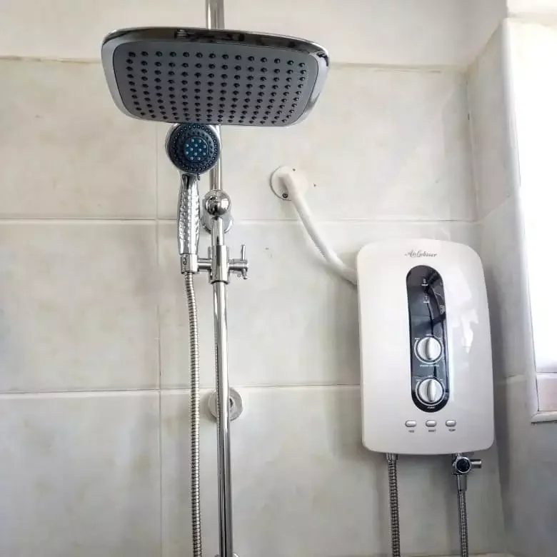 China personalizado instante eléctrico calentador de agua portátil para  fabricantes de duchas de baño, proveedores, fábrica - alta calidad - JAYE  INDUSTRY