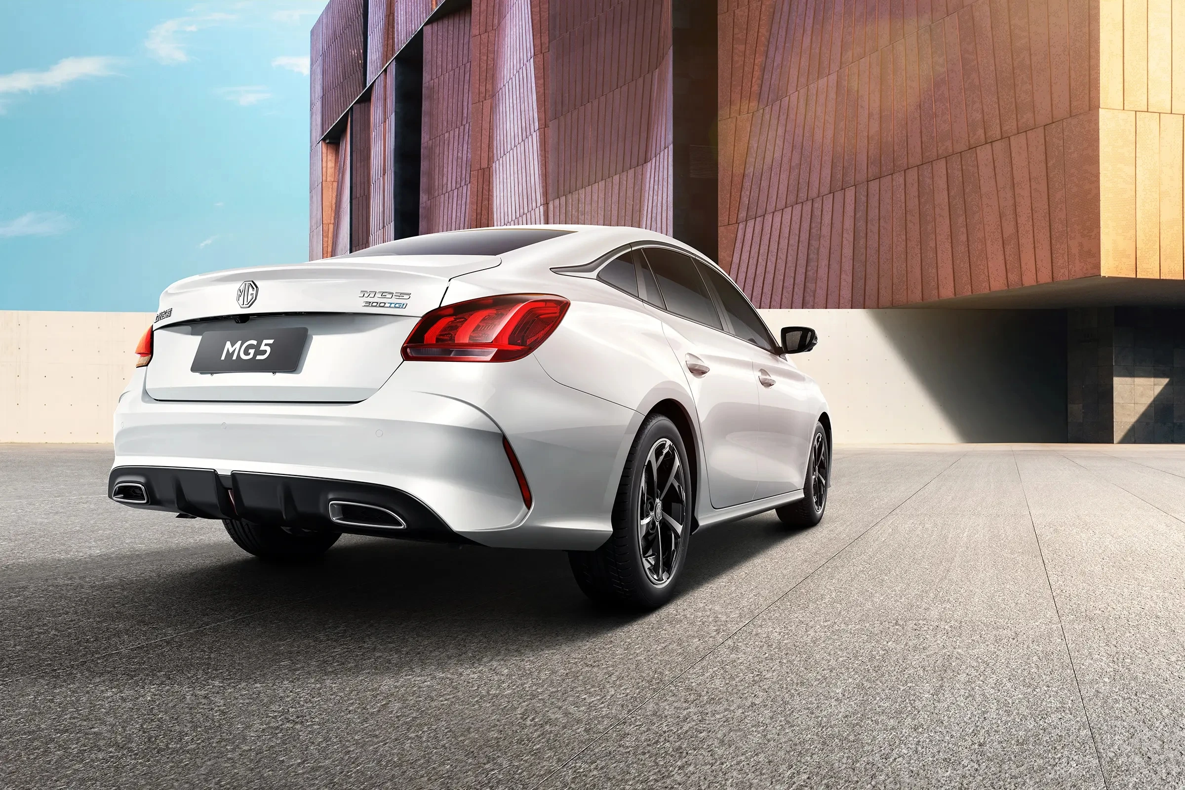 SAIC MG5 2023 - Versatile Sports Car with 1.5L Engine
