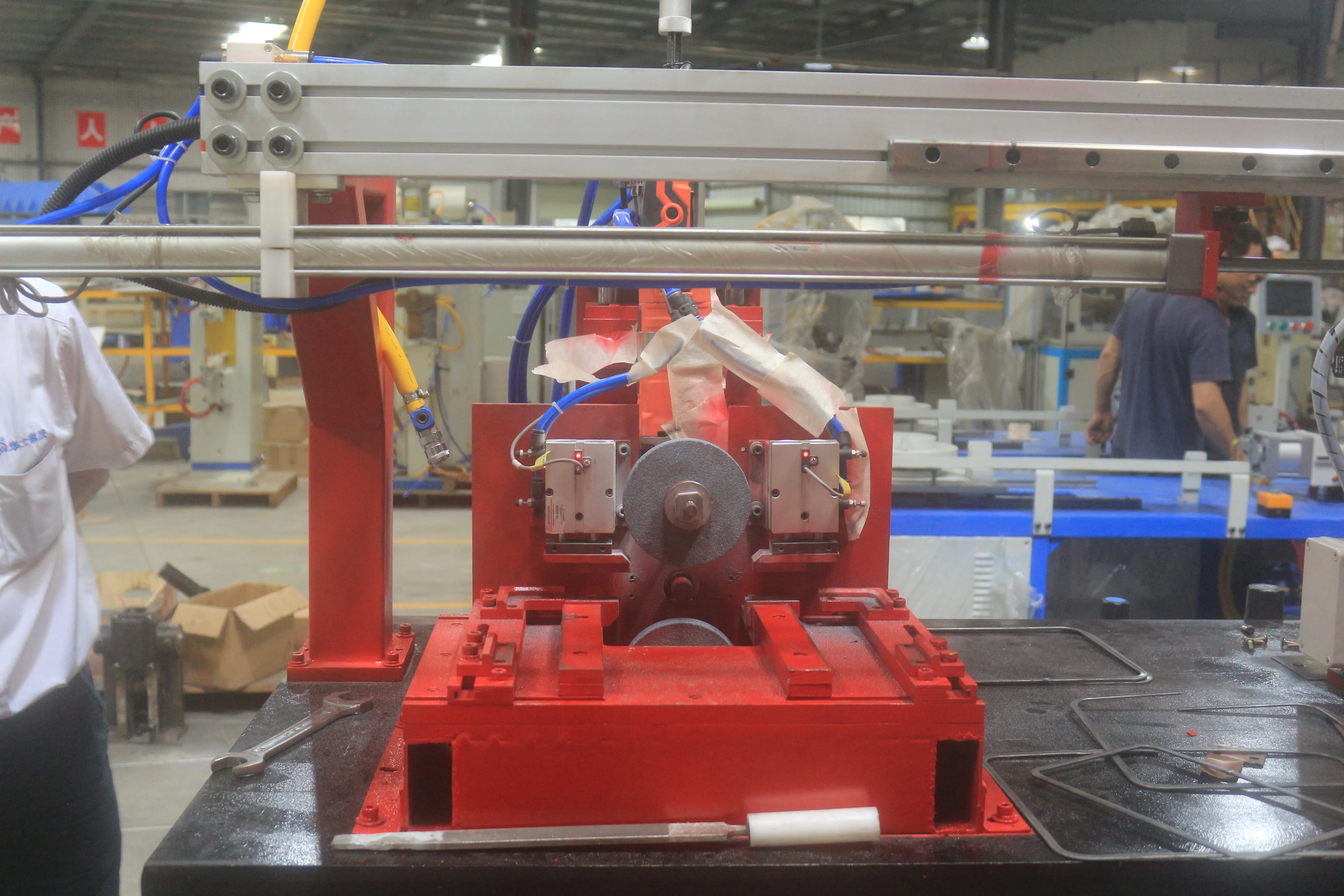Hwashi Automatic 2D CNC Wire Bending Machine - Iron Folding