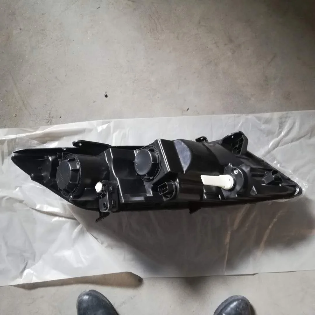 Optima 2011 K5 Halogen & Xenon Auto Headlight 92101-2T000