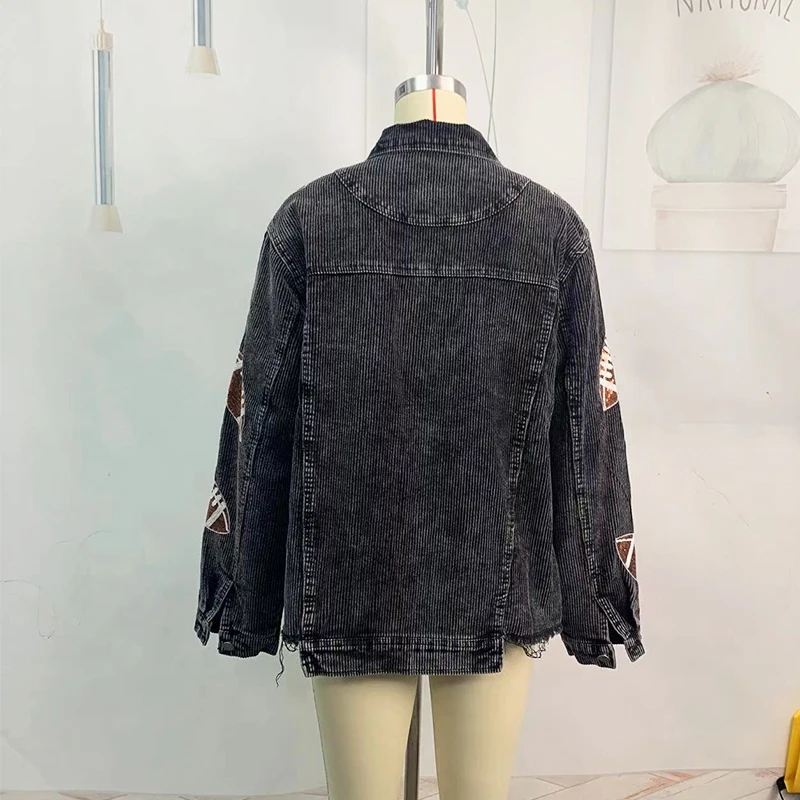 Giacca shacket in velluto a coste con ricami paillettes_voghion.com