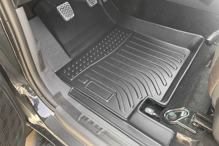 Drivetech 4x4 Moulded Floor Mat Front Set - Isuzu D-MAX/MUX - DT