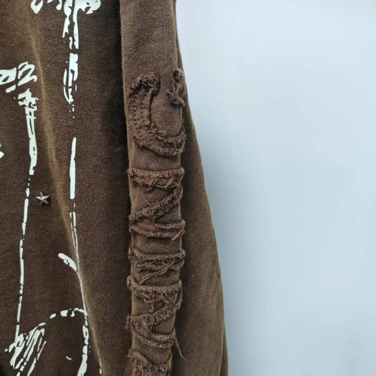 Vintage Distressed Brown Palm Tree Letter Print Men Oversized Pullover Hoodie Cut Out Sleeve Skater Street Casual Outer Top gallery 4