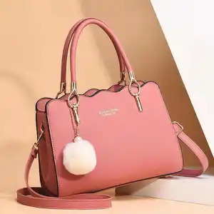 MU Wholesale Retro Vintage Cheap Classical New Fashion White Luxury Female Handbags Suppliers Vintage New Fashion White
