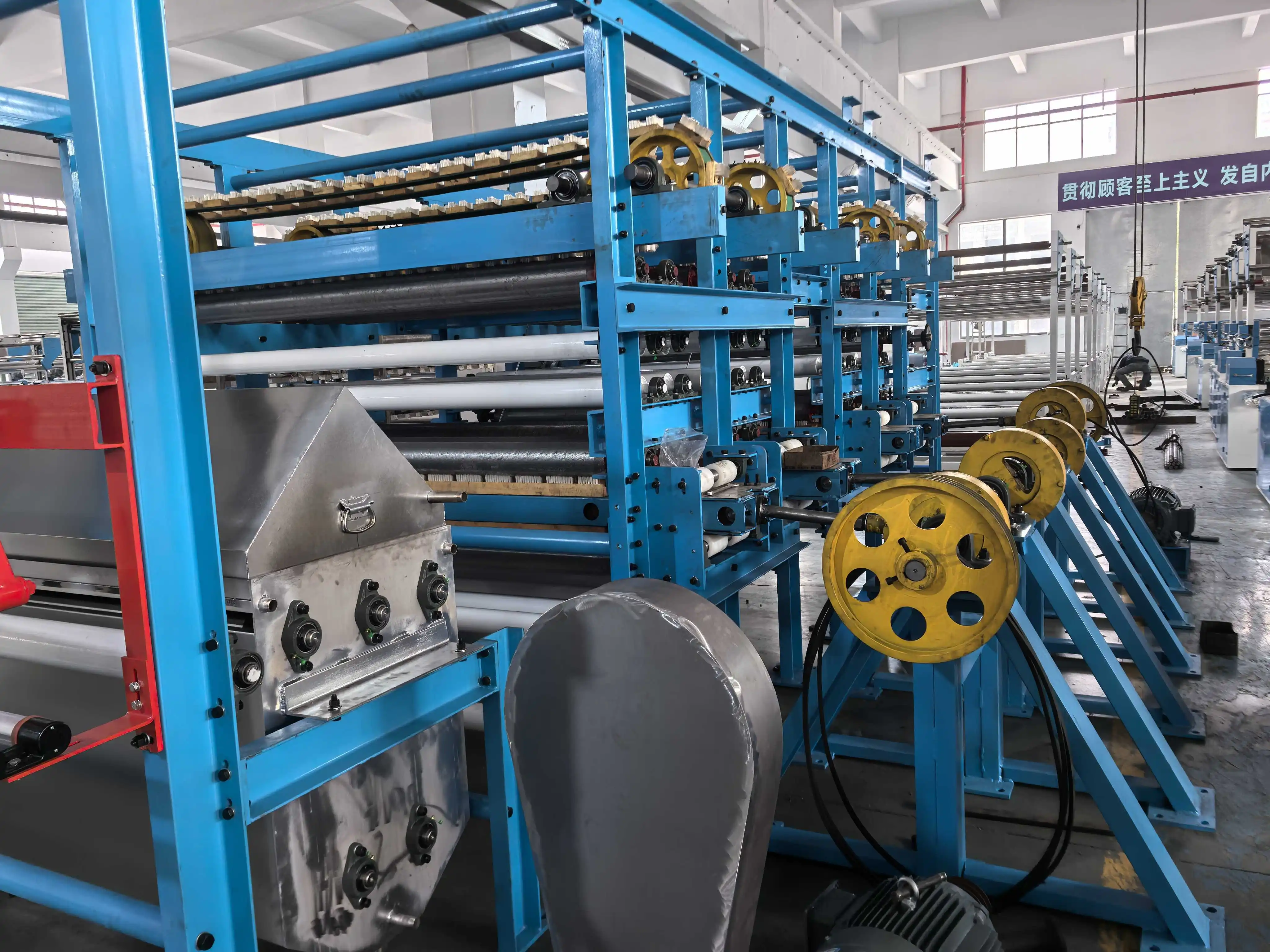 High-Speed Vertical Fabric Brushing Machine for Dust Removal Cotton Fabric Cleaning Textile Manufacturing Core Motor Component