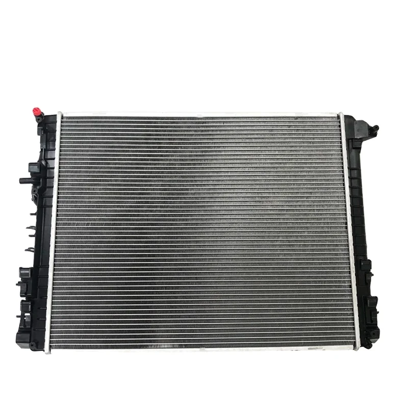 Auto Engine Water Radiator OEM 670038340 New Aluminum Auto Parts for Ghibli Quattroporte M156 12 Months Warranty