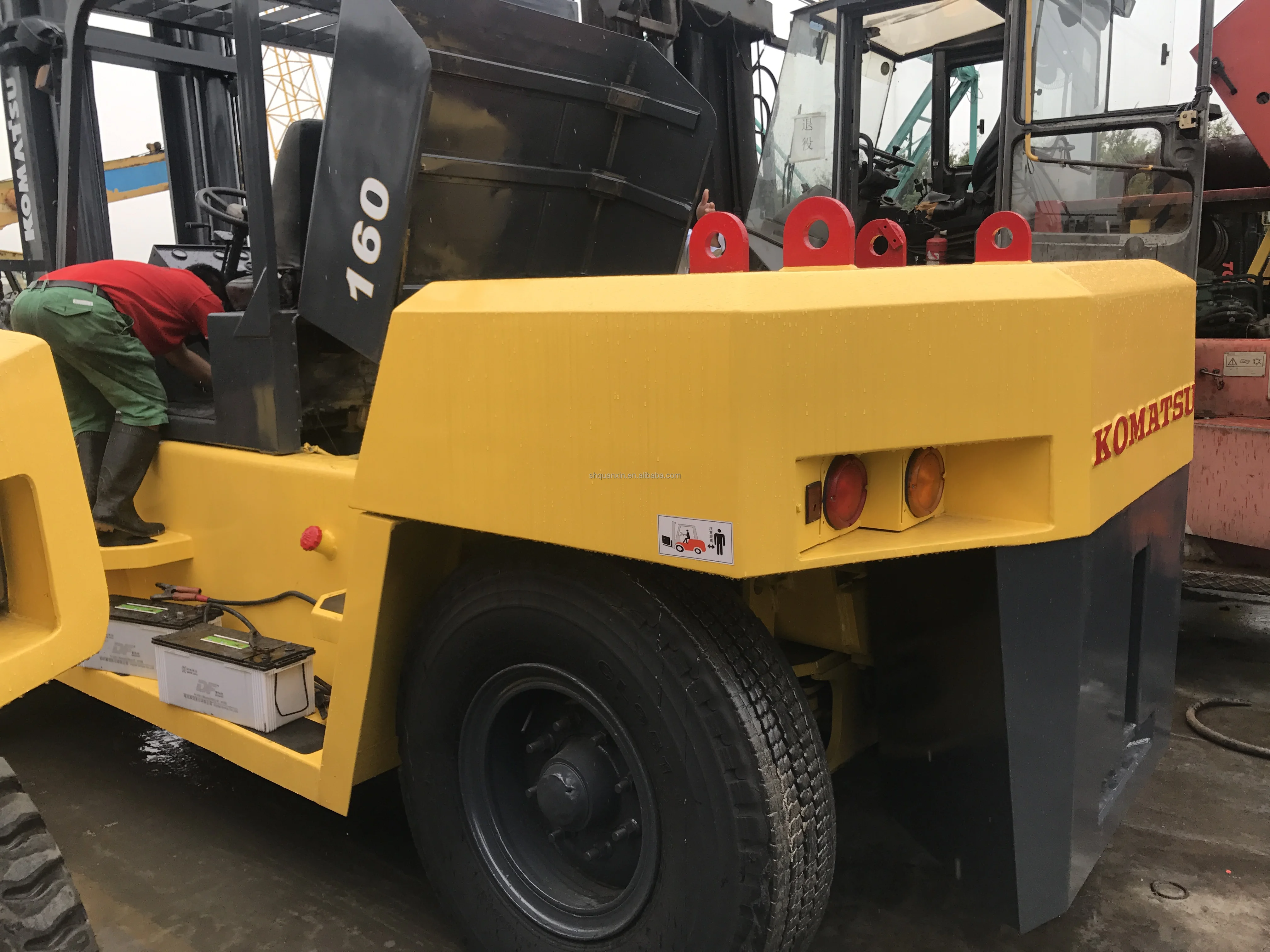 15吨小松叉车/16吨小松柴油叉车日本原装fd150 fd160