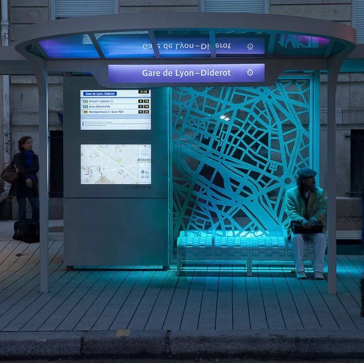 Intelligent Public Transportation System Solar Bus Shelter and Stainless Steel Metal Smart Bus Stop Design