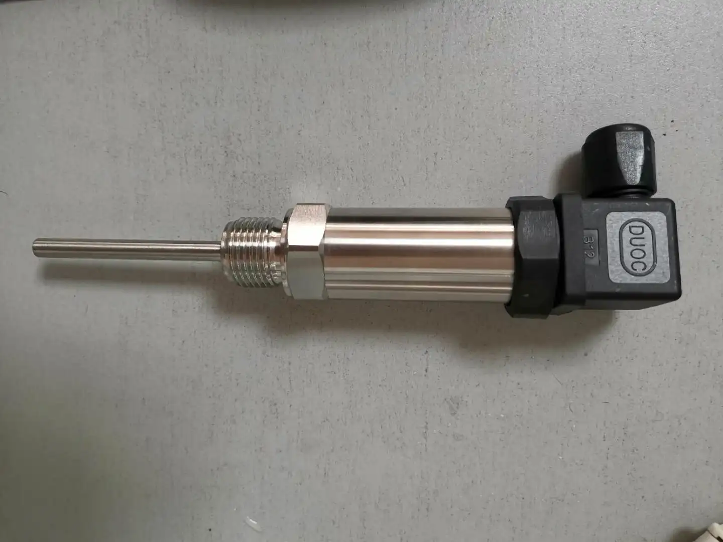 Plastic Temperature Transmitter Probe Customizable Thermocouple Therometer for Water Tank OEM & ODM Supported