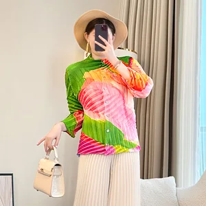 2026 Women's High-End Casual Loose and Pleated T-Shirt New Summer Vacation Printed Top in Polyester