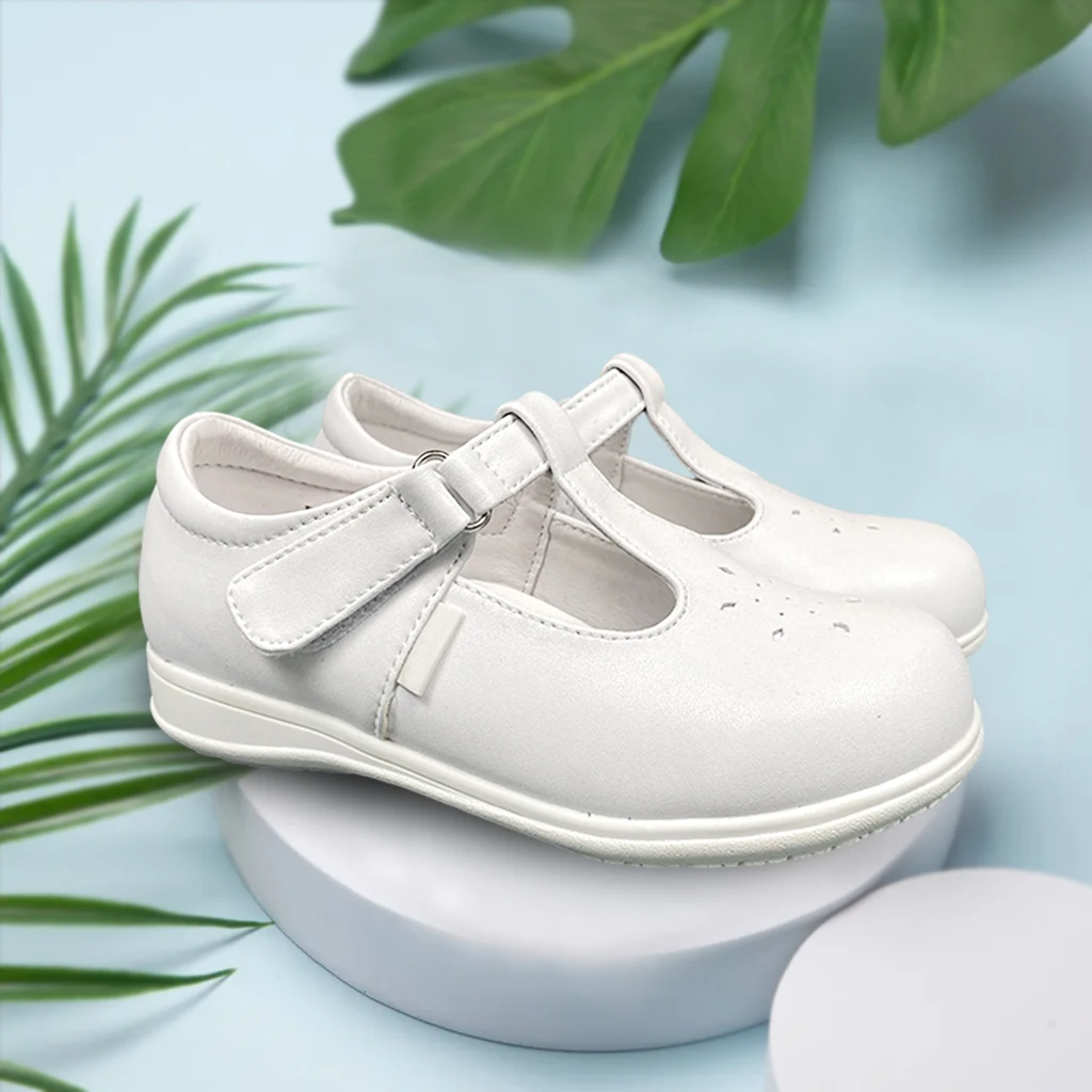 Supplier of Children School Shoes Summer High Quality Fashion China Kids  White T Bar Shoes for Girls 14 Years