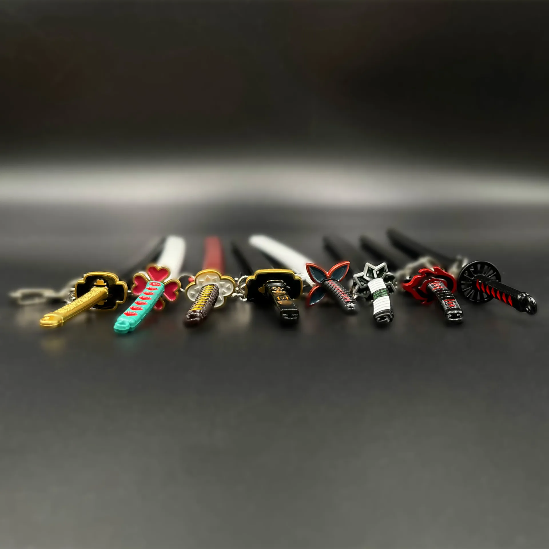 Металлический брелок Kamado Tanjirou Kokushibou tushikuni Michikatsu металлический для ключей 15 см