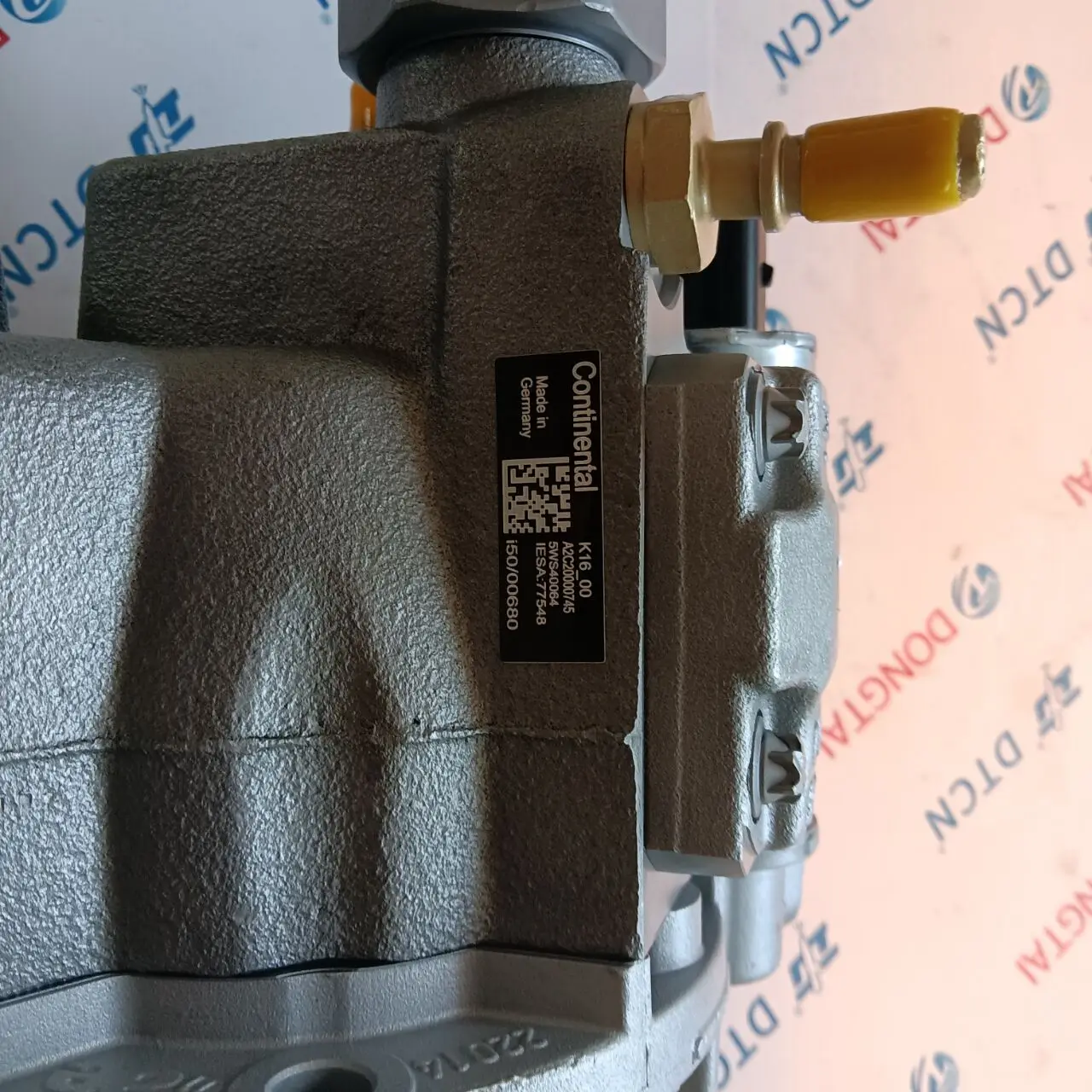 VDO Fuel Pump 77548 A2C20000745 5WS40064 for FORD - New